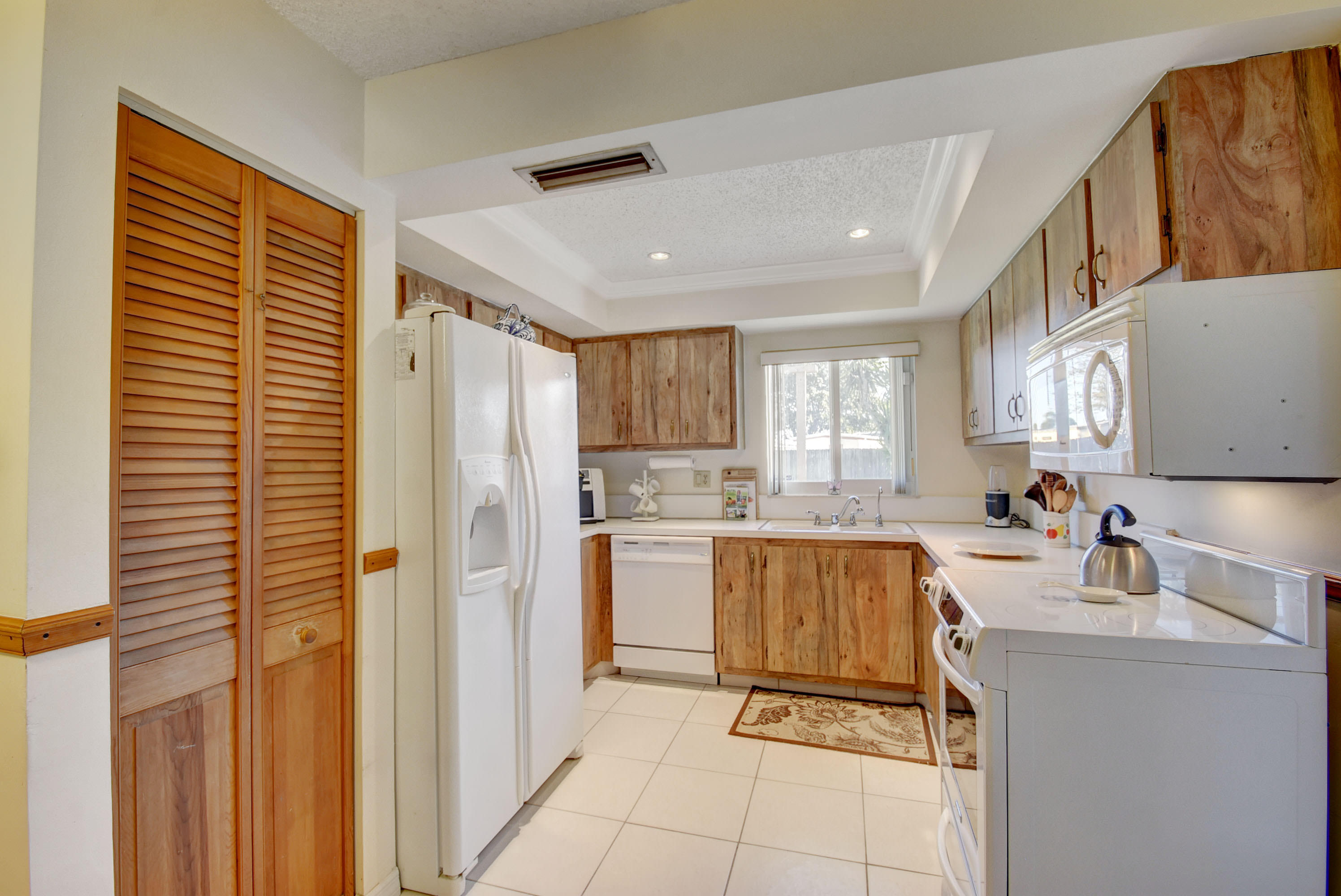 BOCA TRAILS PLAT 1 LOT 72 - Residential