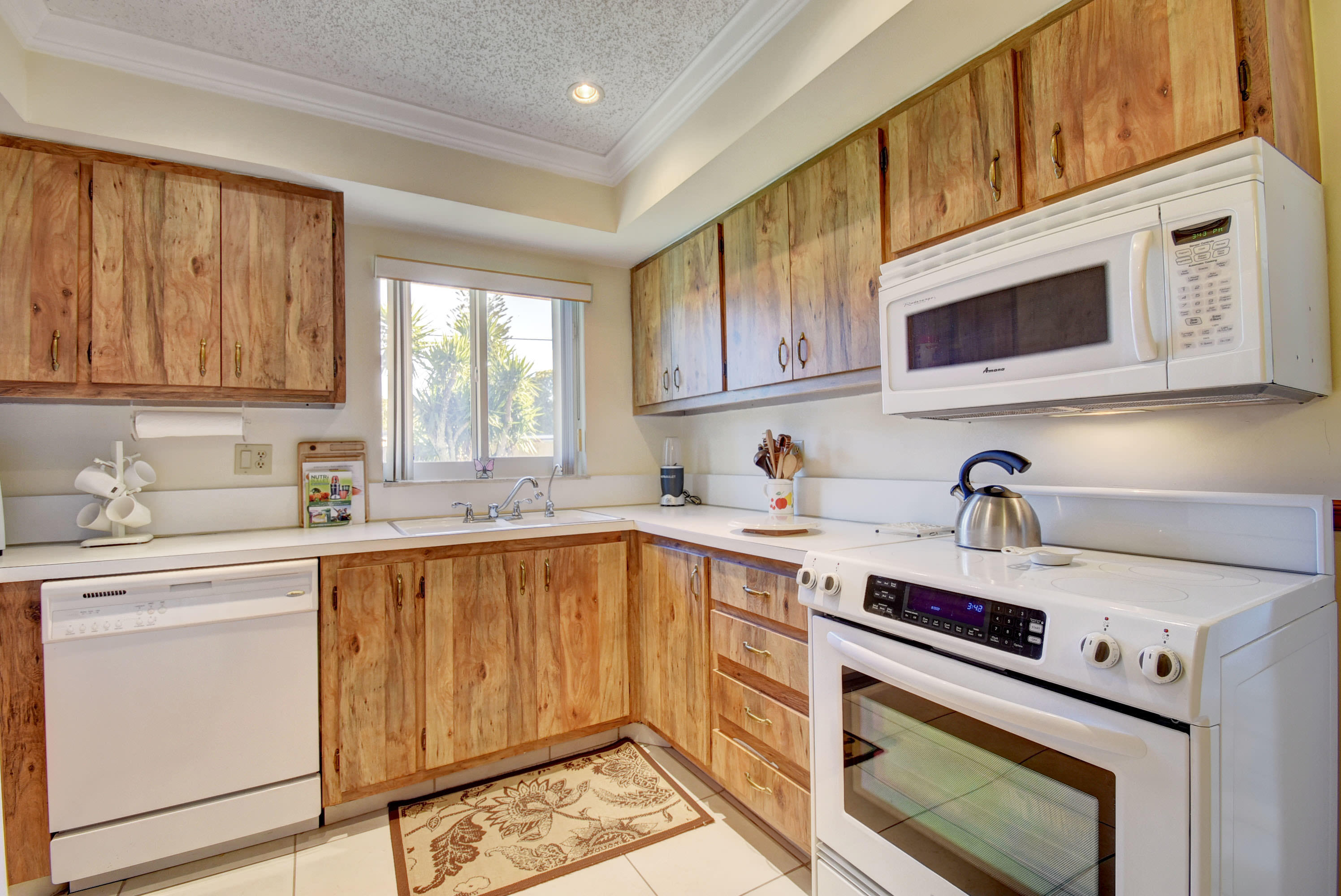 BOCA TRAILS PLAT 1 LOT 72 - Residential