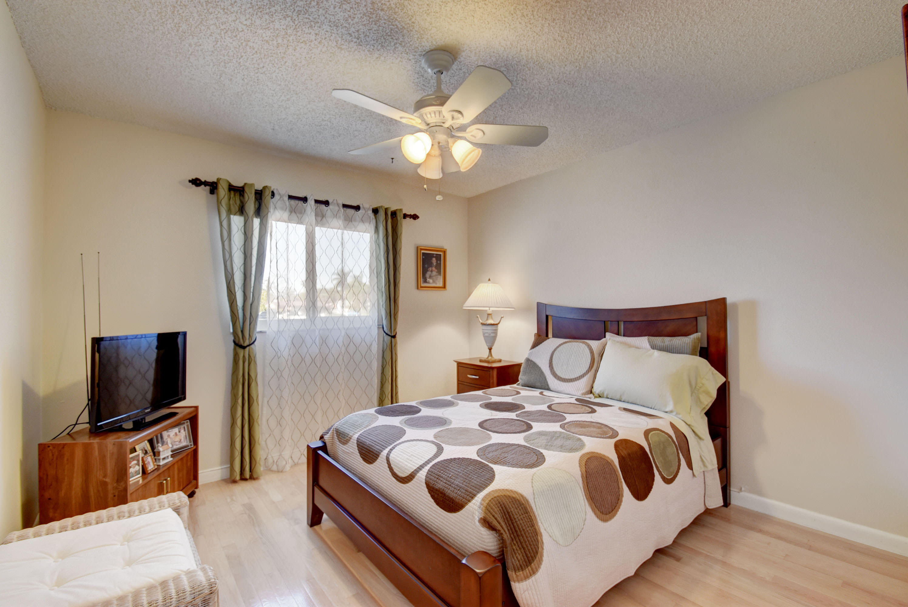 BOCA TRAILS PLAT 1 LOT 72 - Residential