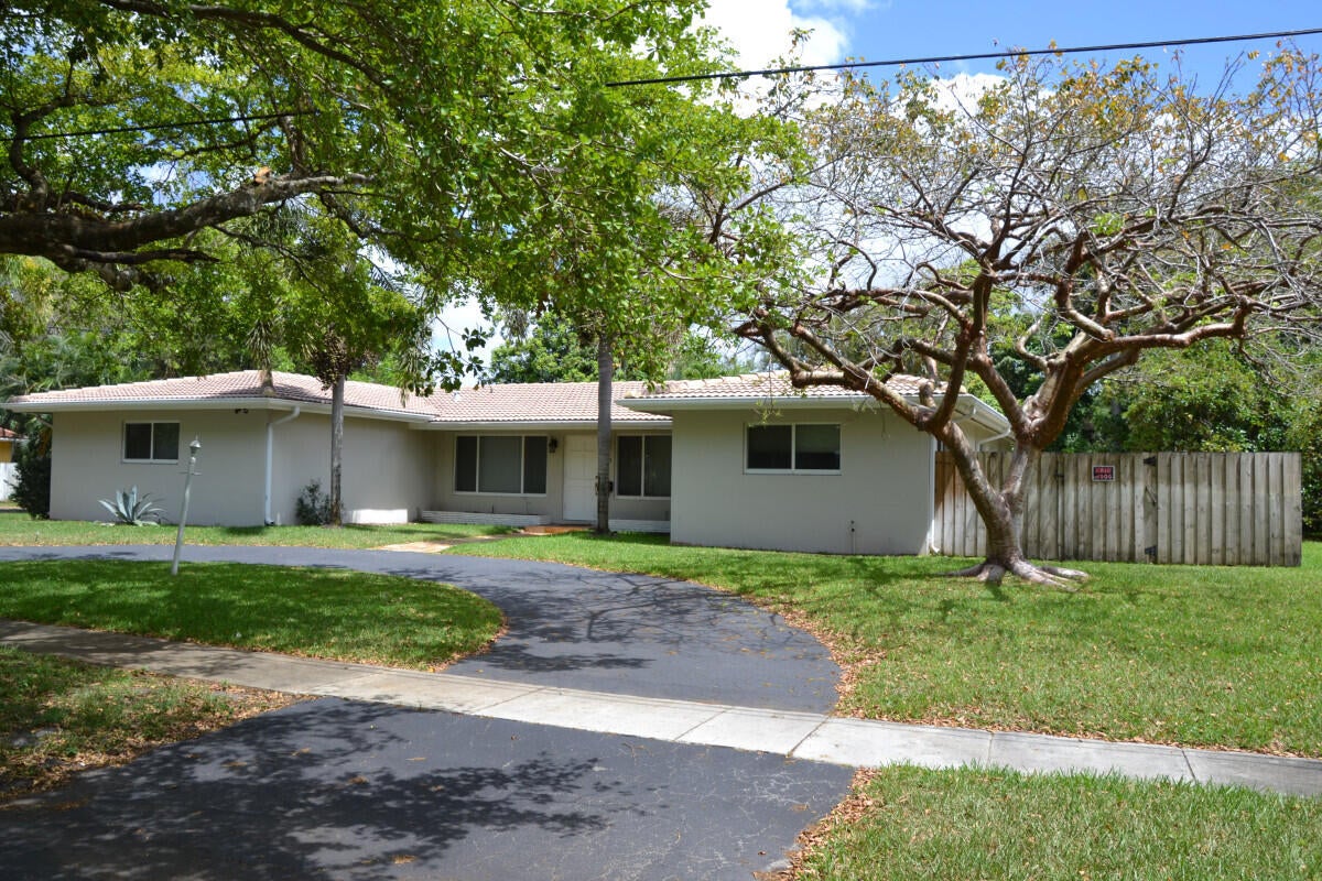 500 SW 62nd Avenue, Plantation FL 33317