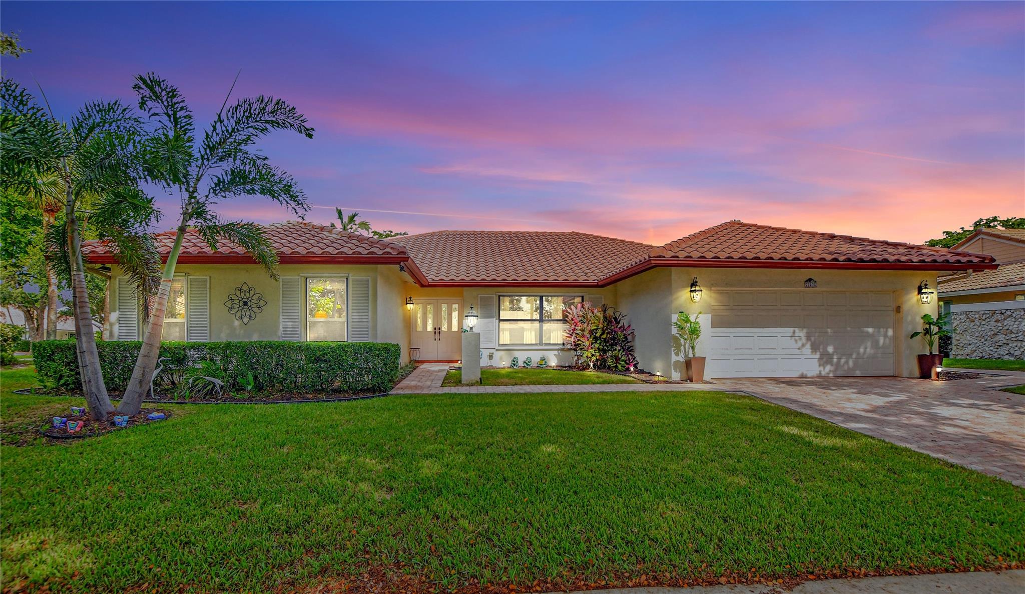 243 Deer Creek WOODLAKE CIRCLE