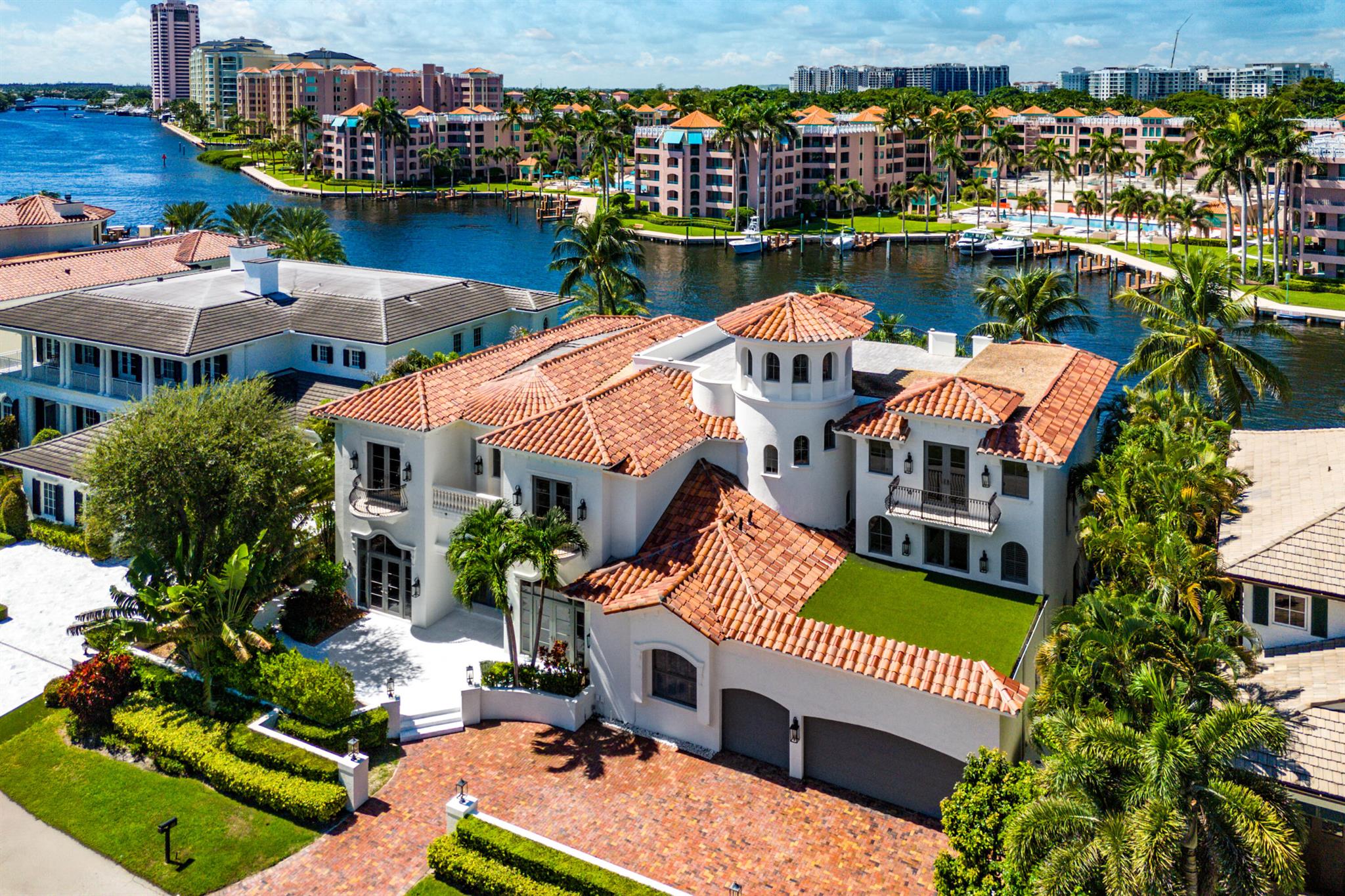 View photos, virtual tours, details... 155 SE Spanish Trail