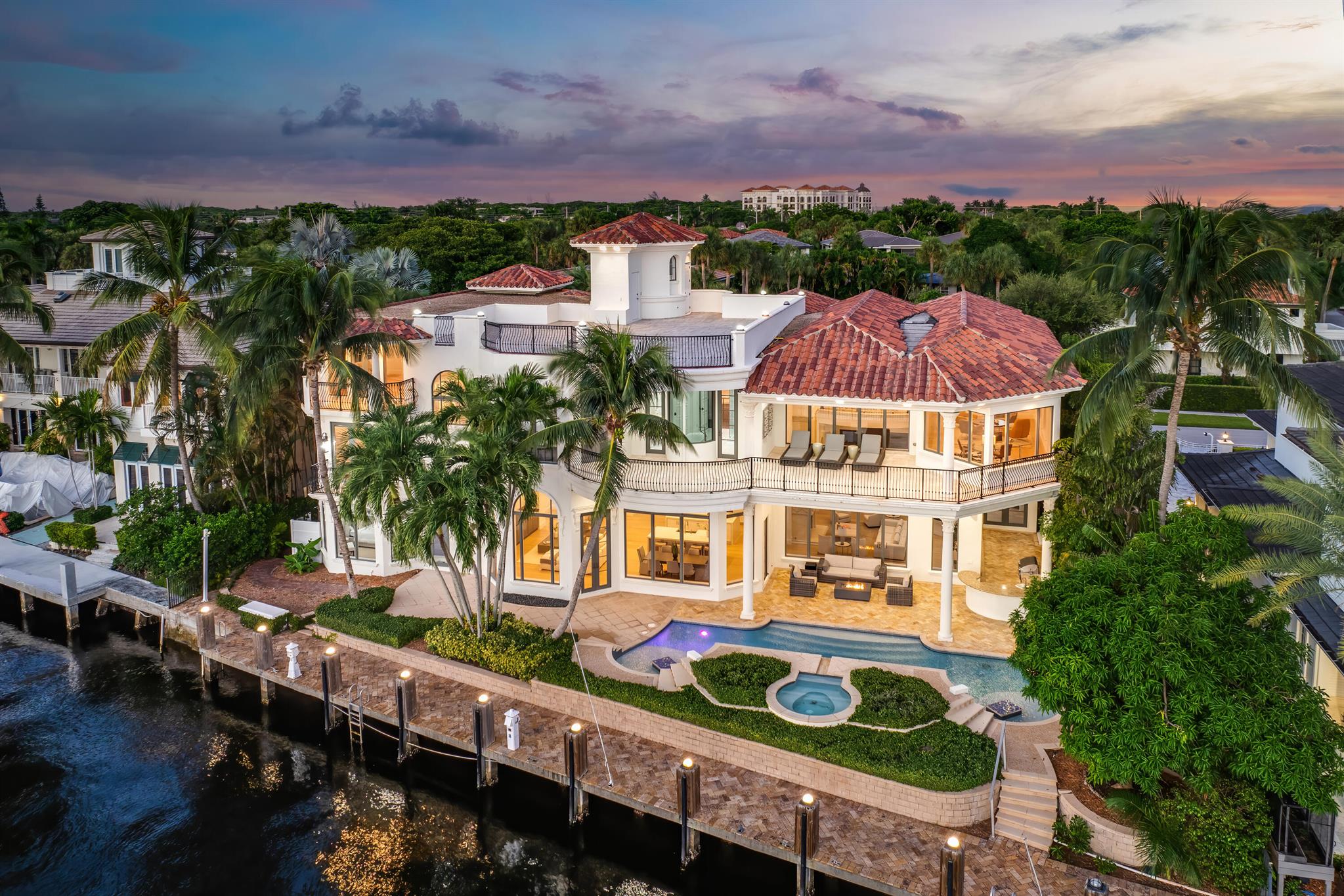 View photos, virtual tours, details... 155 SE Spanish Trail
