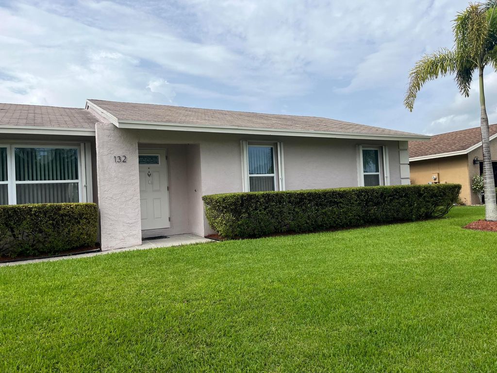 Photo of 132 Bobwhite Road, Royal Palm Beach, FL 33411 (MLS # R11003579)