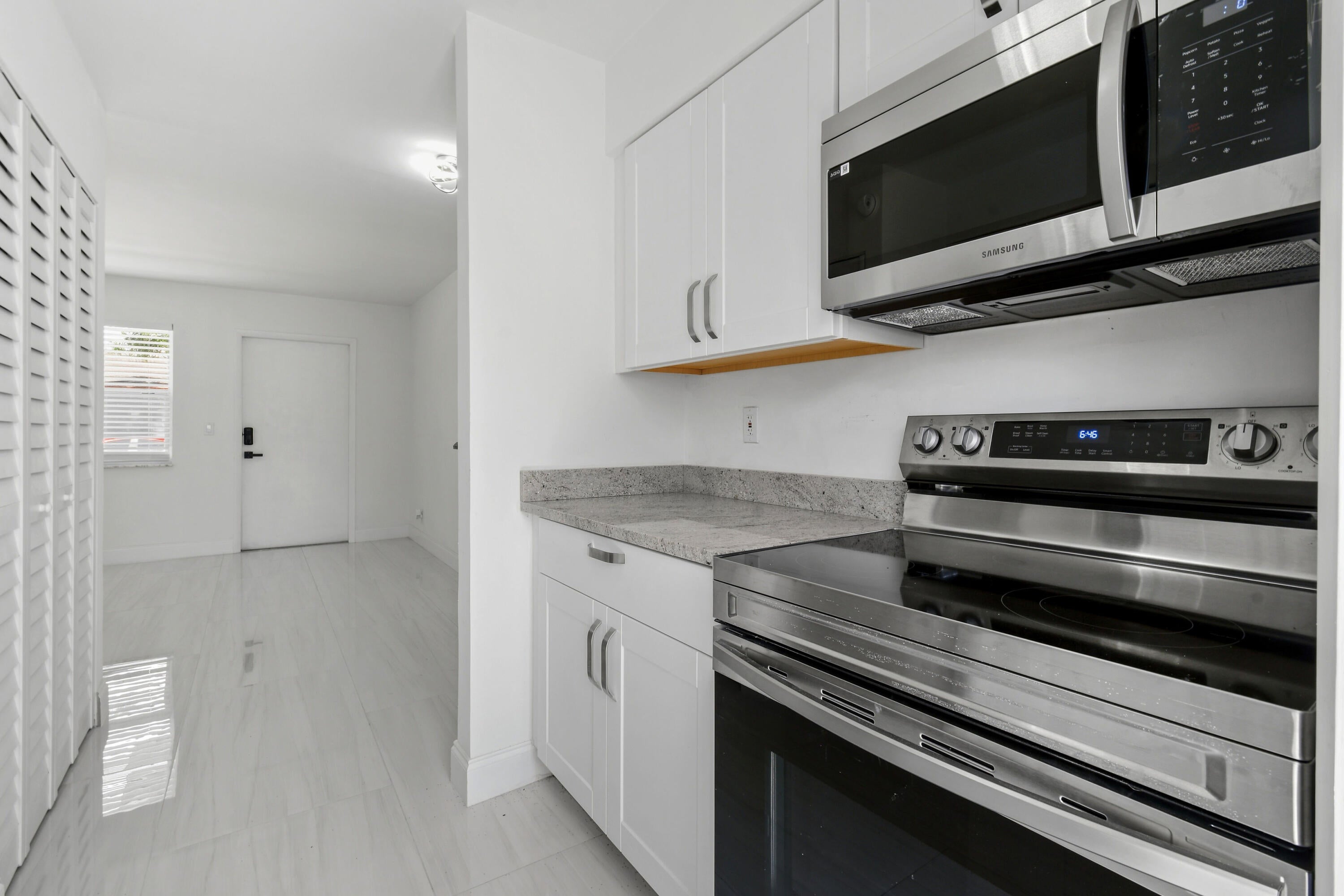 968 W 9TH Street B2
