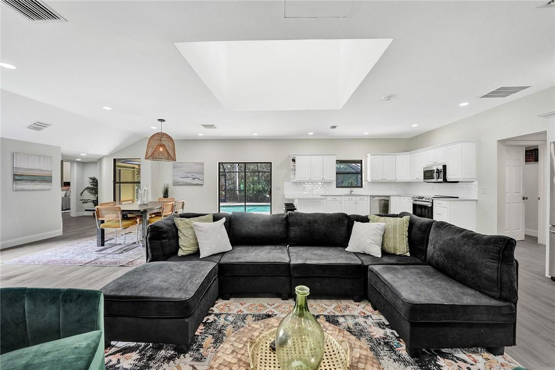 Acreage & Unrec - Residential