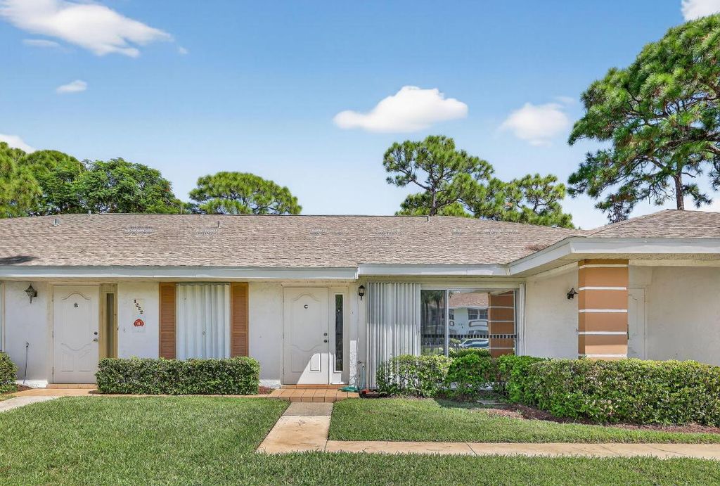 Photo of 1222 S Lakes End Drive #C, Fort Pierce, FL 34982 (MLS # R11124785)