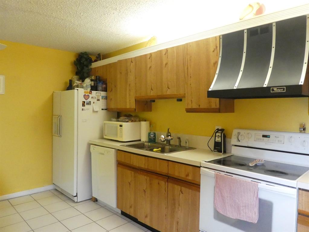 BOCA RIDGE CONDO - Residential