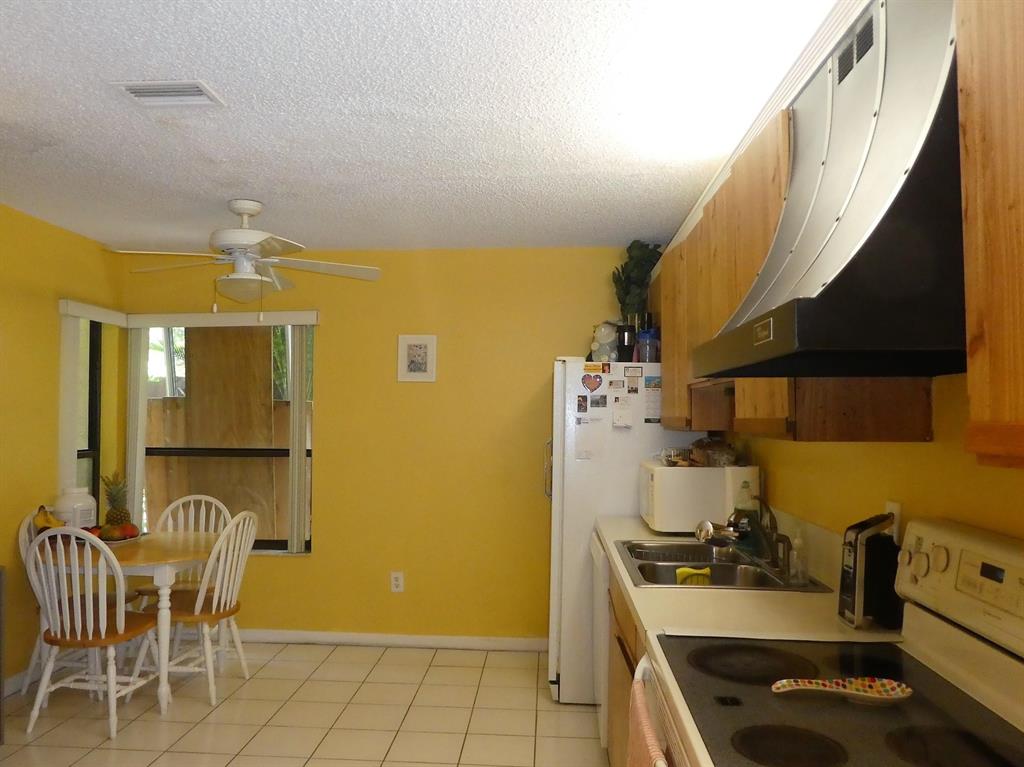 BOCA RIDGE CONDO - Residential