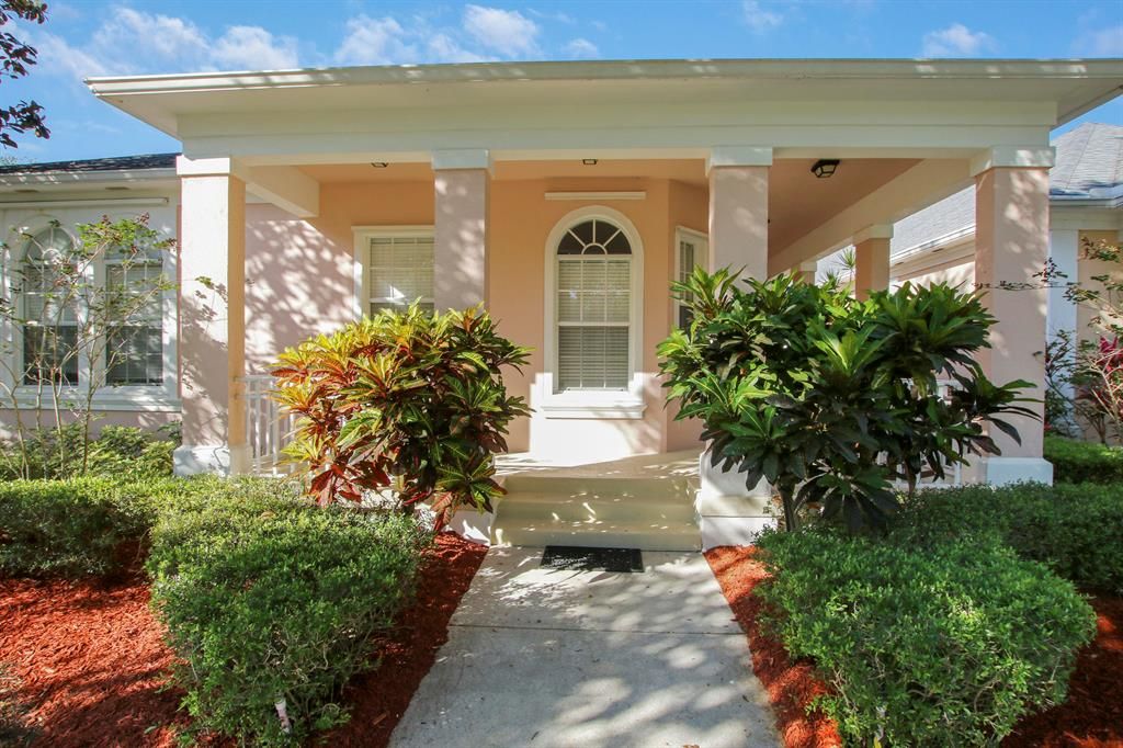 Photo of 178 Paradise Circle Cir, Jupiter, FL 33458 (MLS # R10706848)