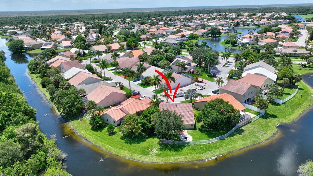 Photo of 11086 Lakeaire Circle, Boca Raton, FL 33498 (MLS # R11108122)