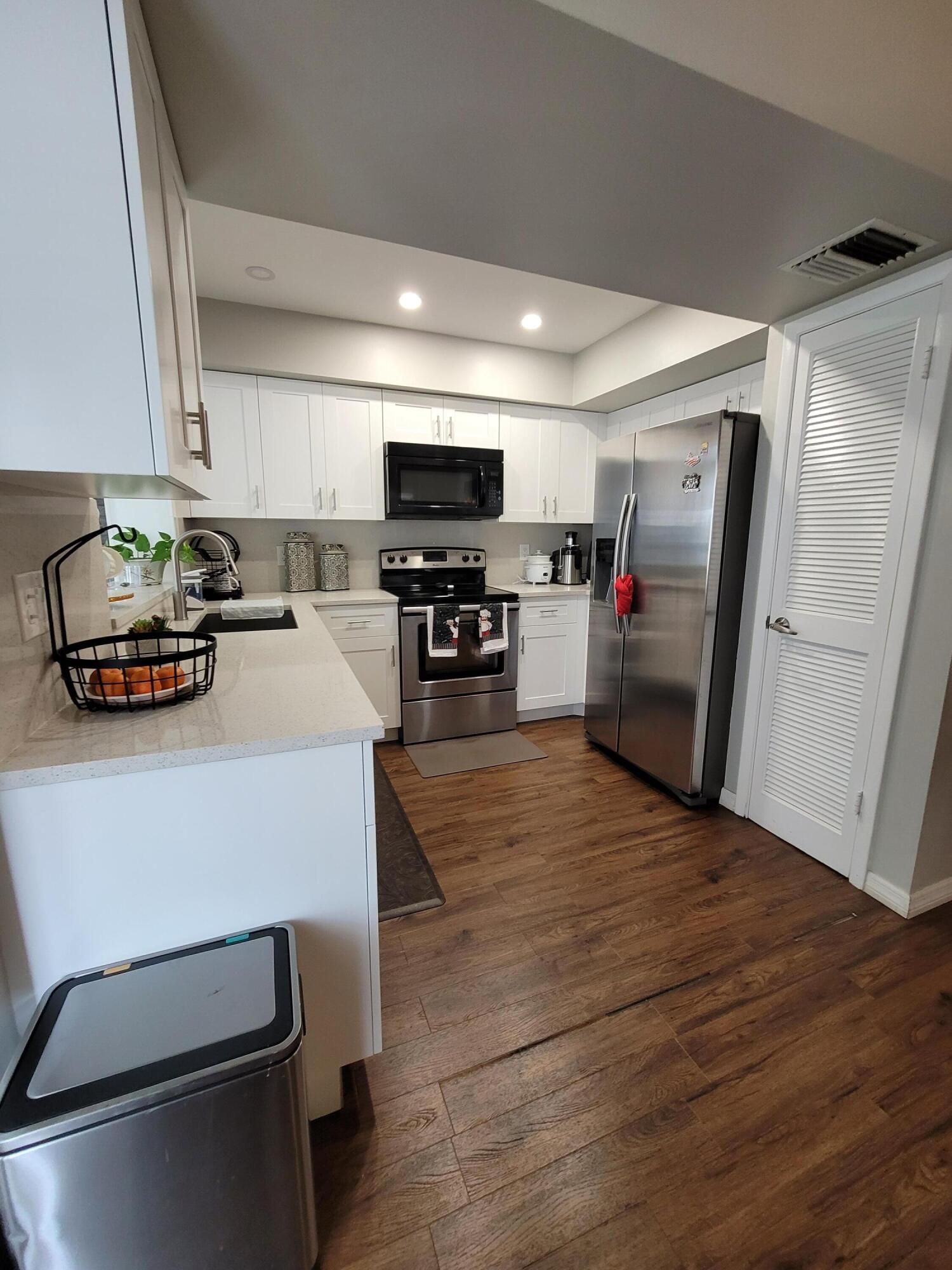 PORT ST LUCIE FLORESTA PINES UNIT 1 - Residential