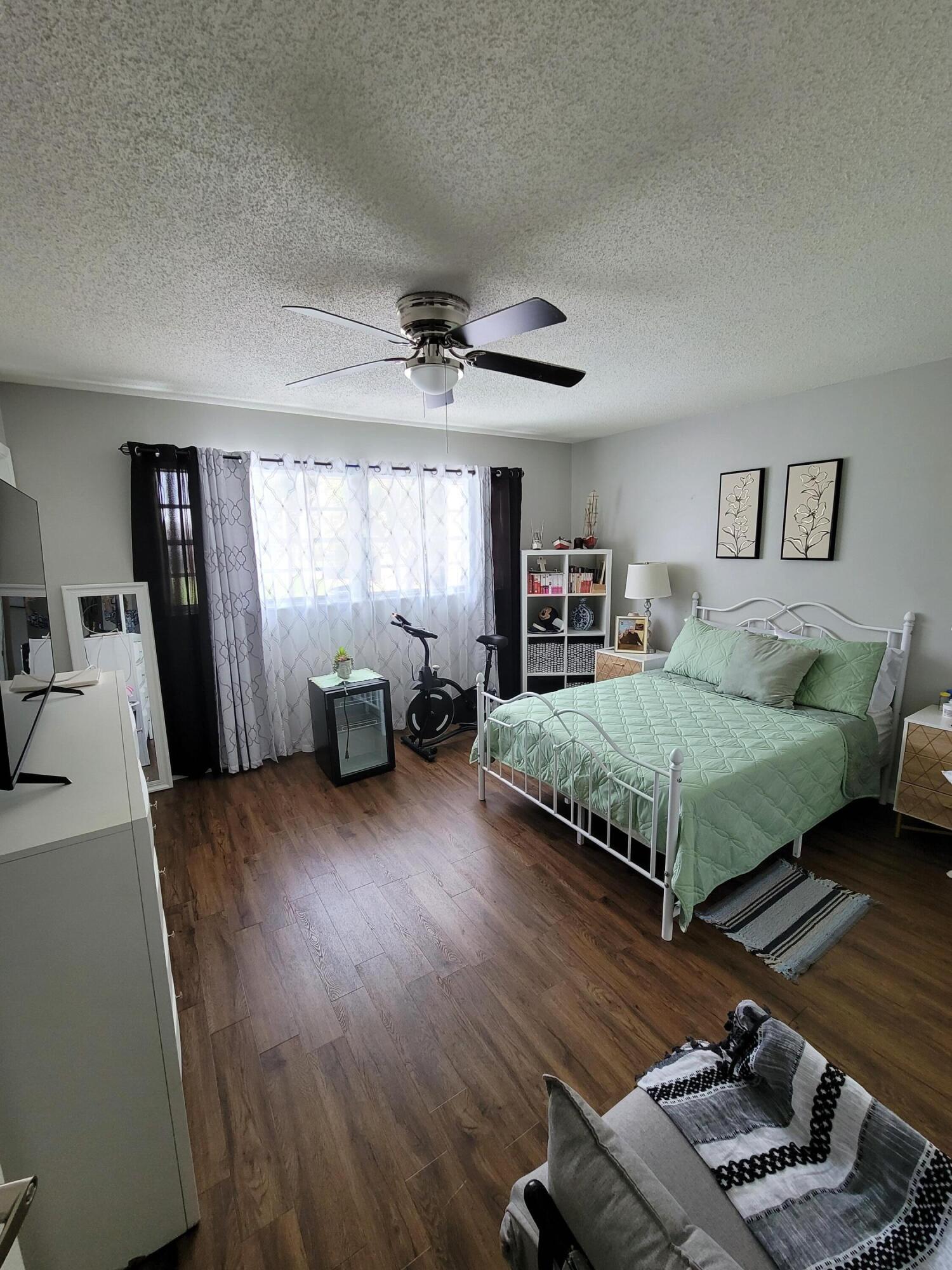 PORT ST LUCIE FLORESTA PINES UNIT 1 - Residential