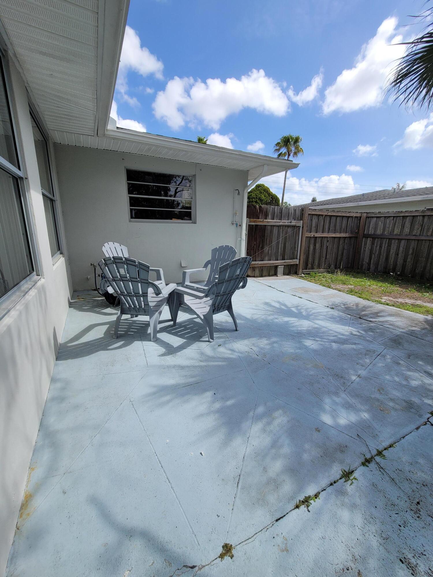 PORT ST LUCIE FLORESTA PINES UNIT 1 - Residential