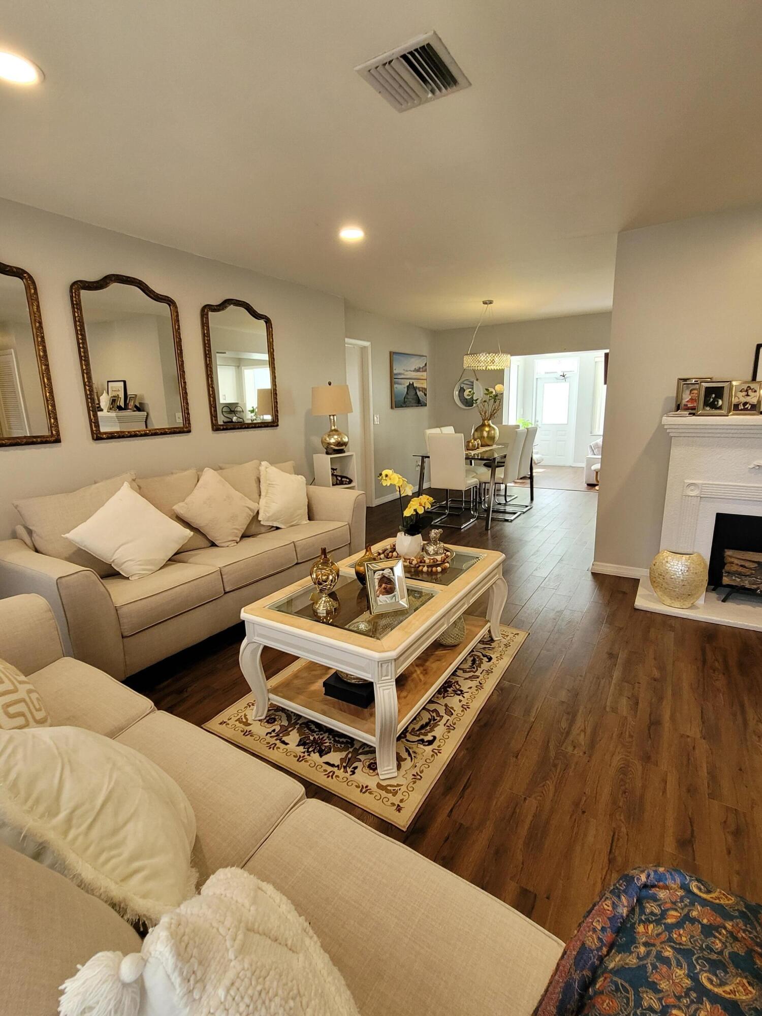 PORT ST LUCIE FLORESTA PINES UNIT 1 - Residential