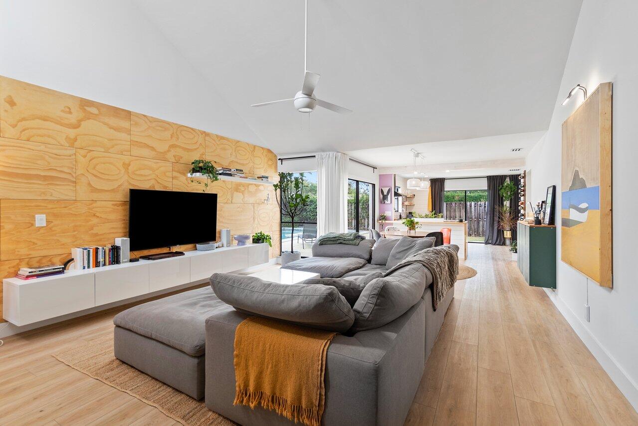 TREE TOPS OF WELLINGTON - Residential