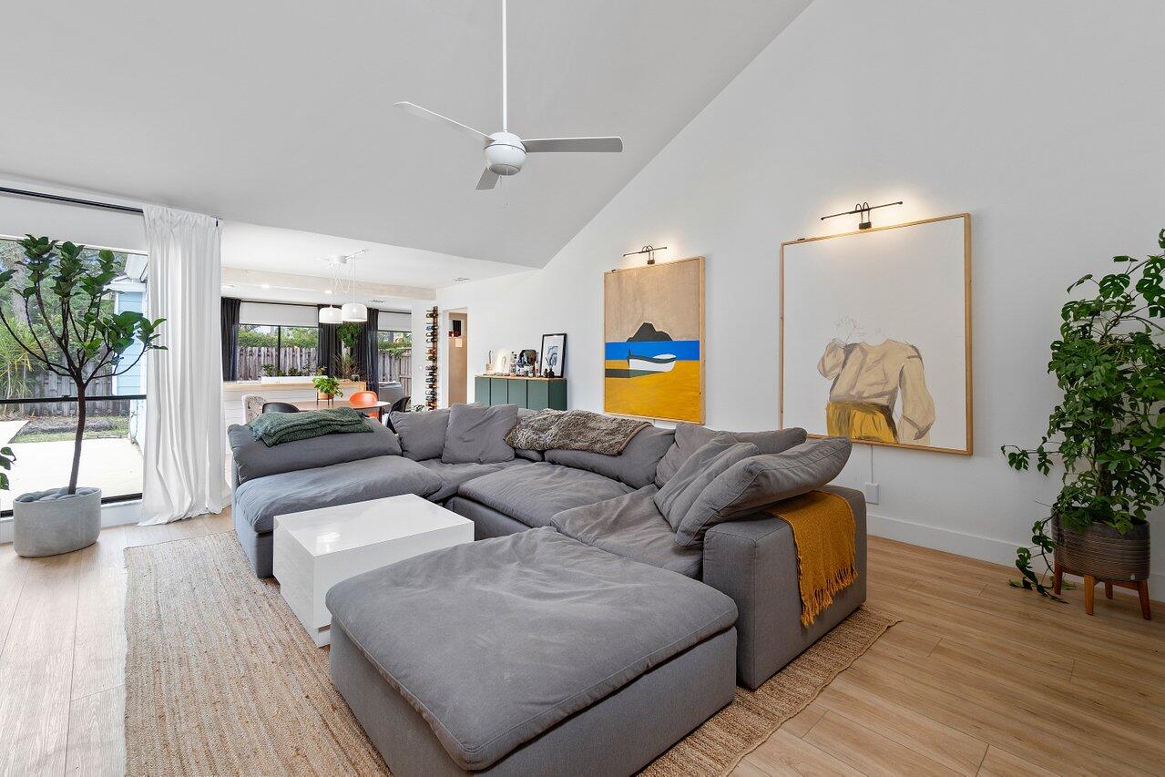 TREE TOPS OF WELLINGTON - Residential