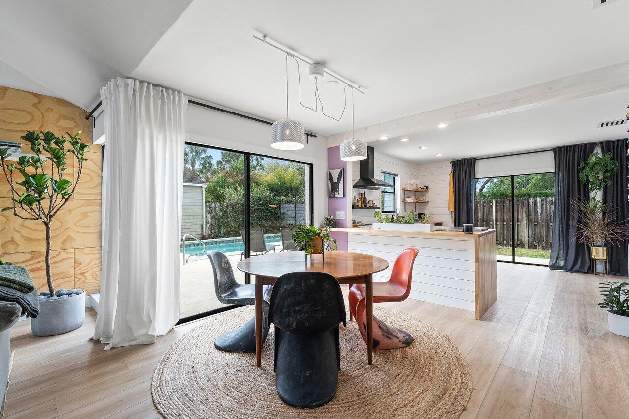 TREE TOPS OF WELLINGTON - Residential