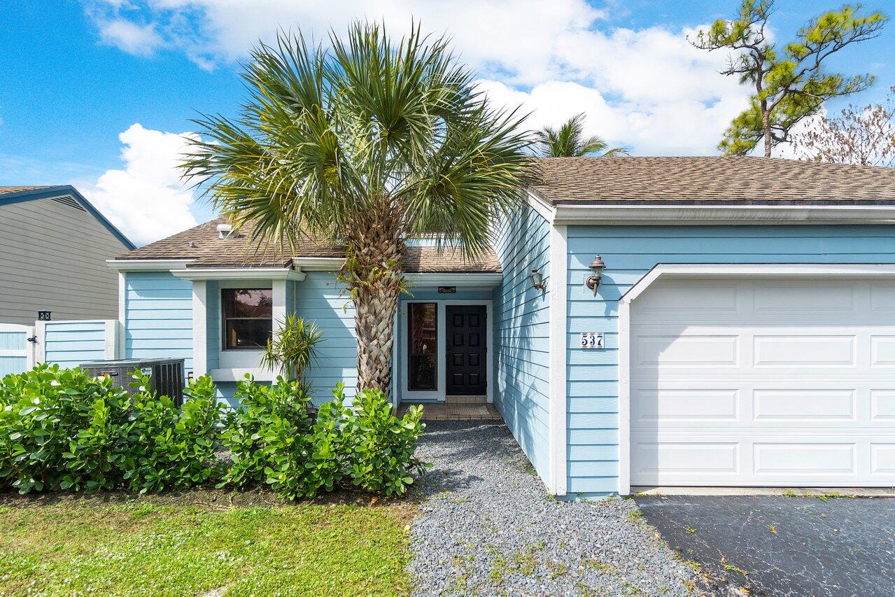 TREE TOPS OF WELLINGTON - Residential