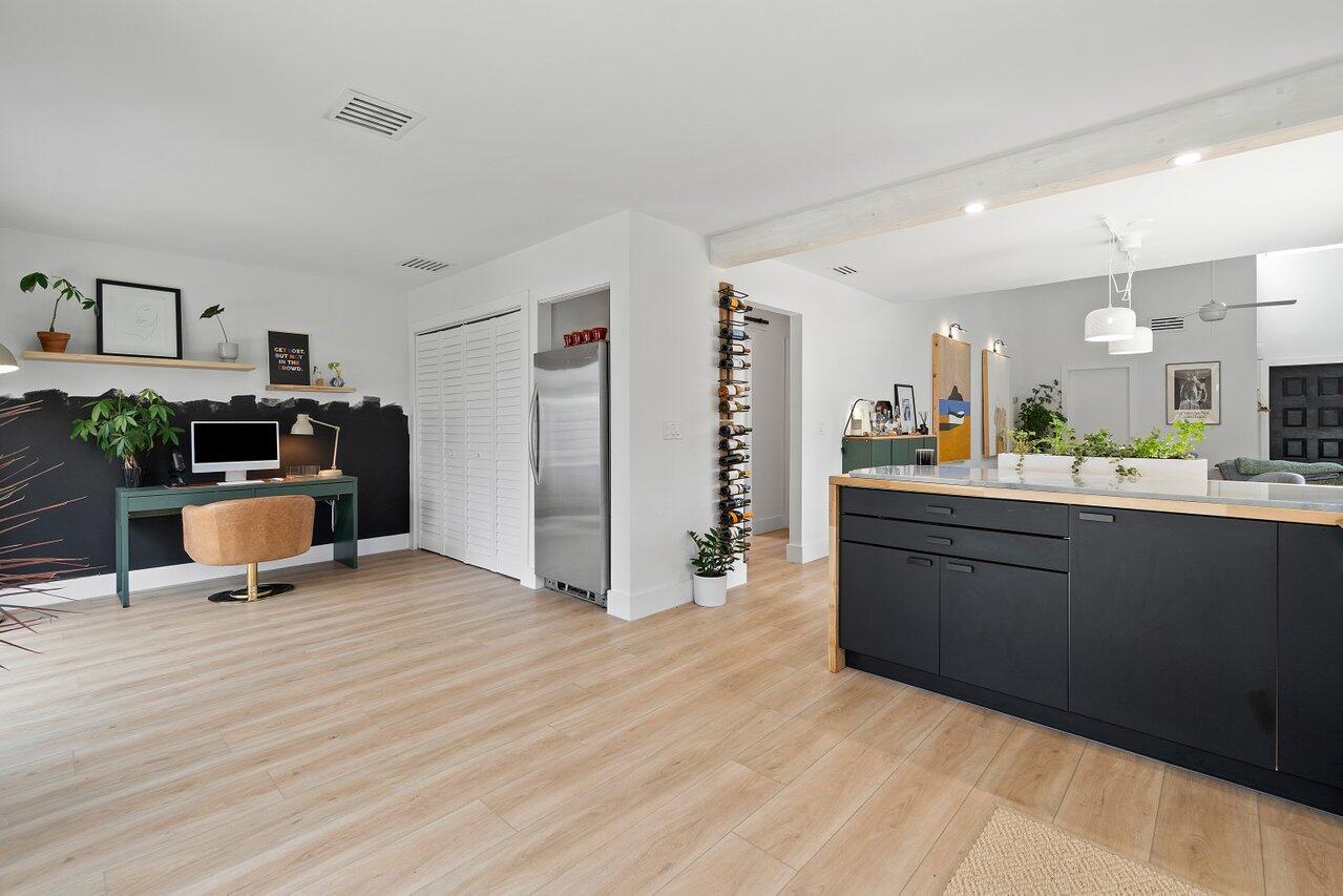 TREE TOPS OF WELLINGTON - Residential