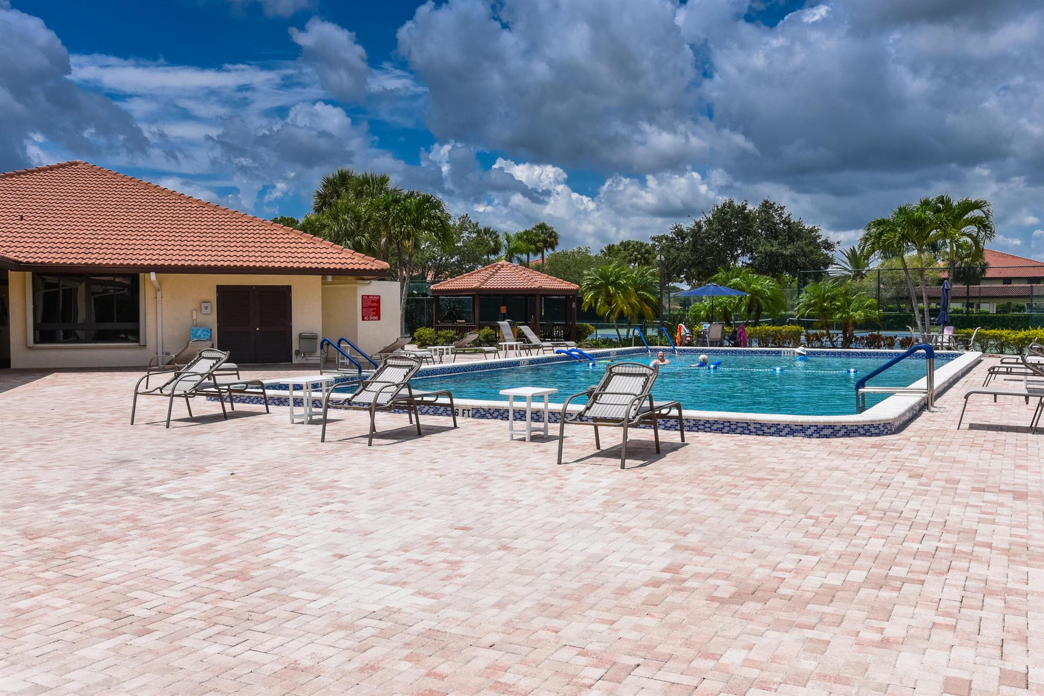 SOUTH RIVER VILLAGE CONDO - Residential