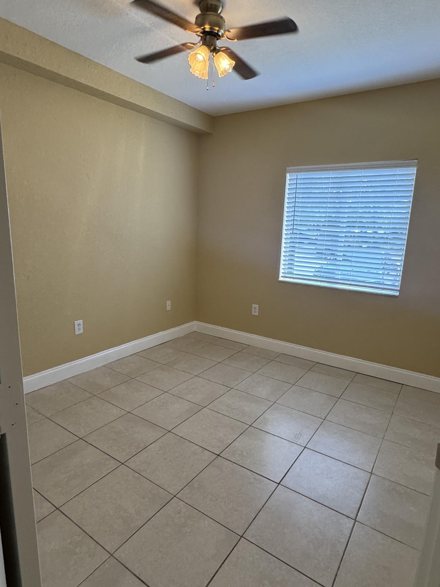 BELVEDERE ISLES CONDO NO 3 - Residential