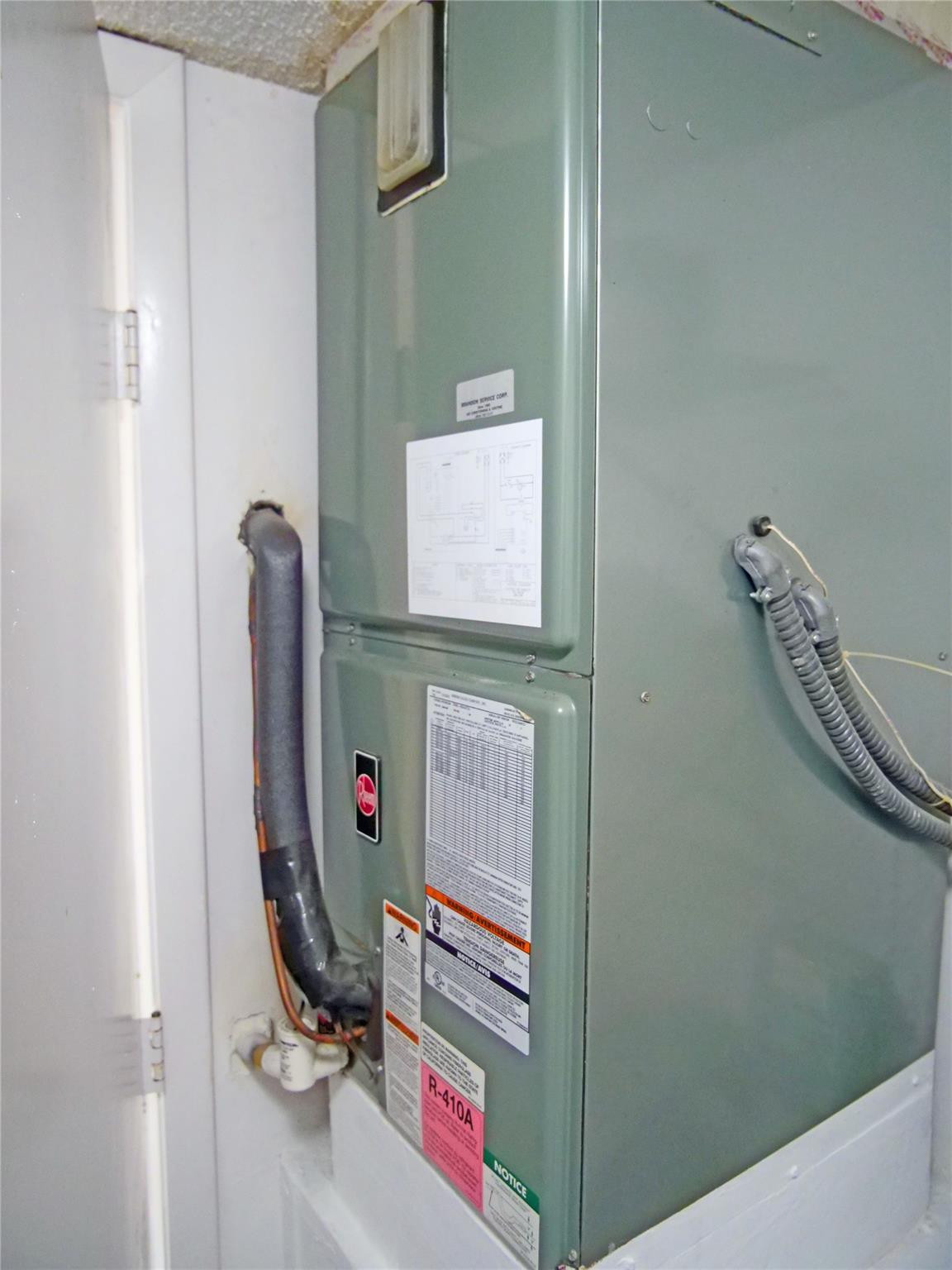 Meadowlakes Gardens Condo - Residential