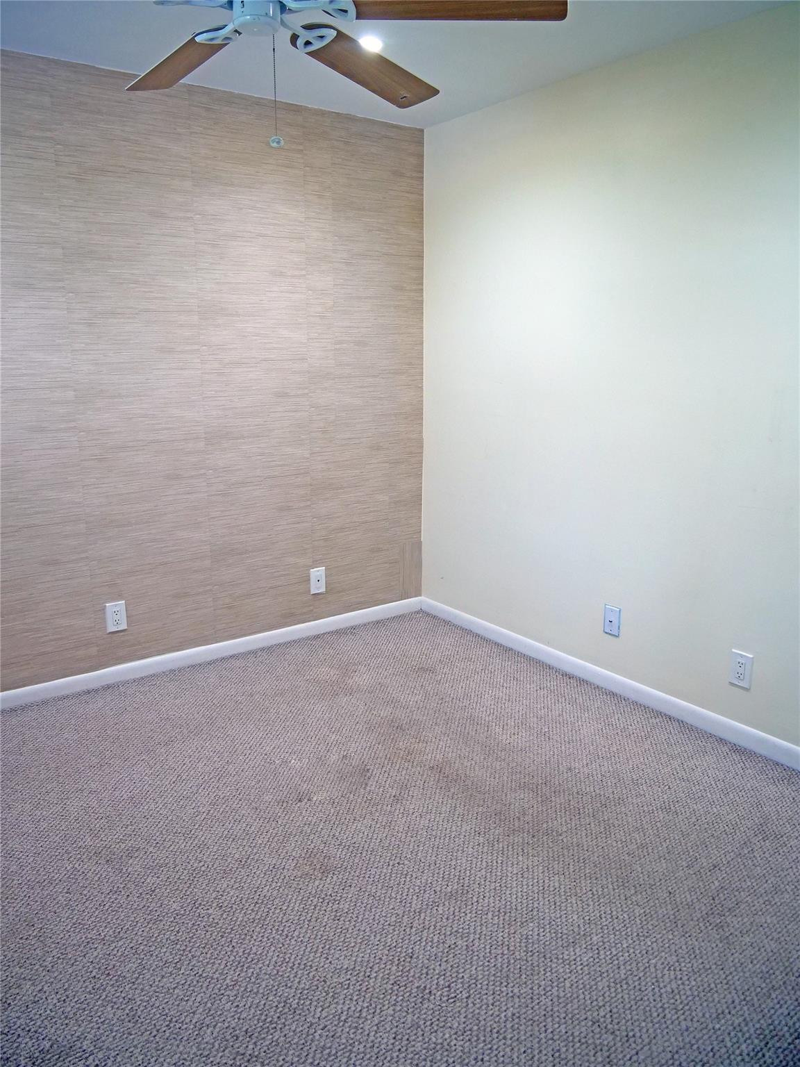 Meadowlakes Gardens Condo - Residential