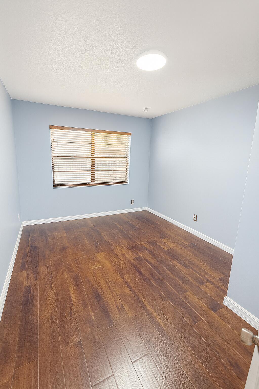 MARGATE REALTY 2 - Residential Lease