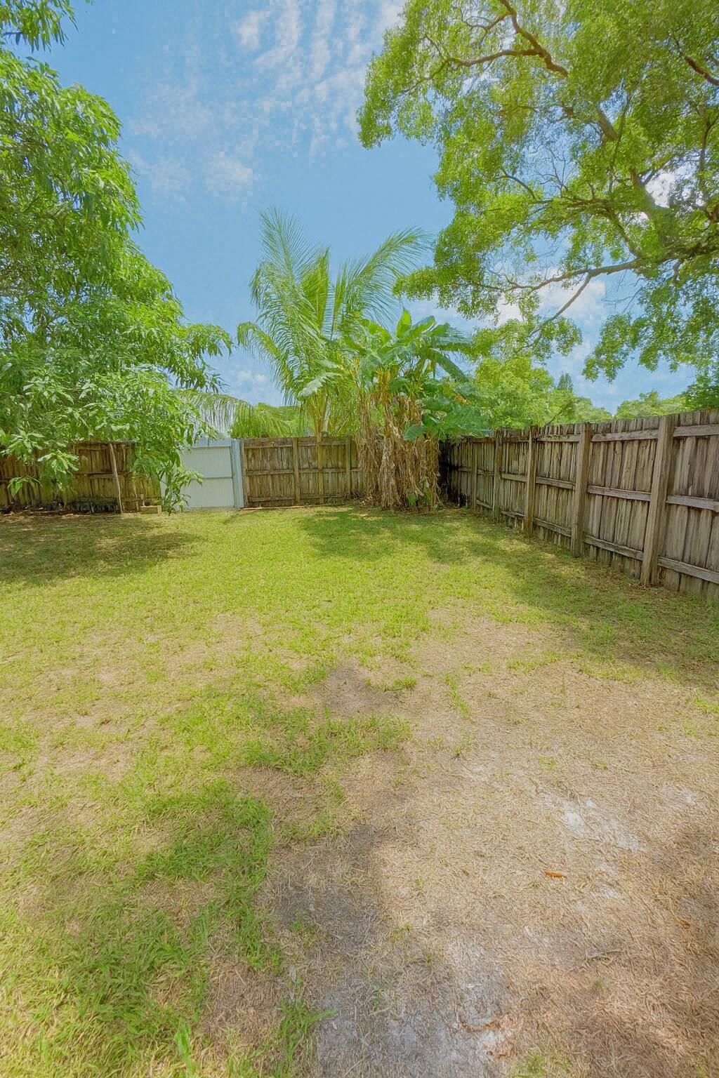 MARGATE REALTY 2 - Residential Lease