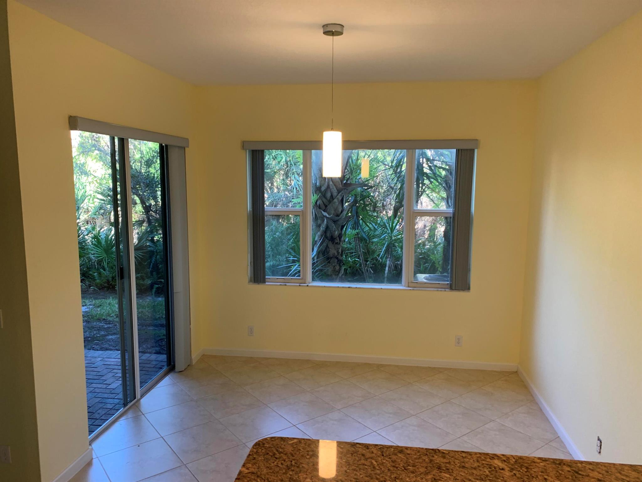 138 SW Walking Path