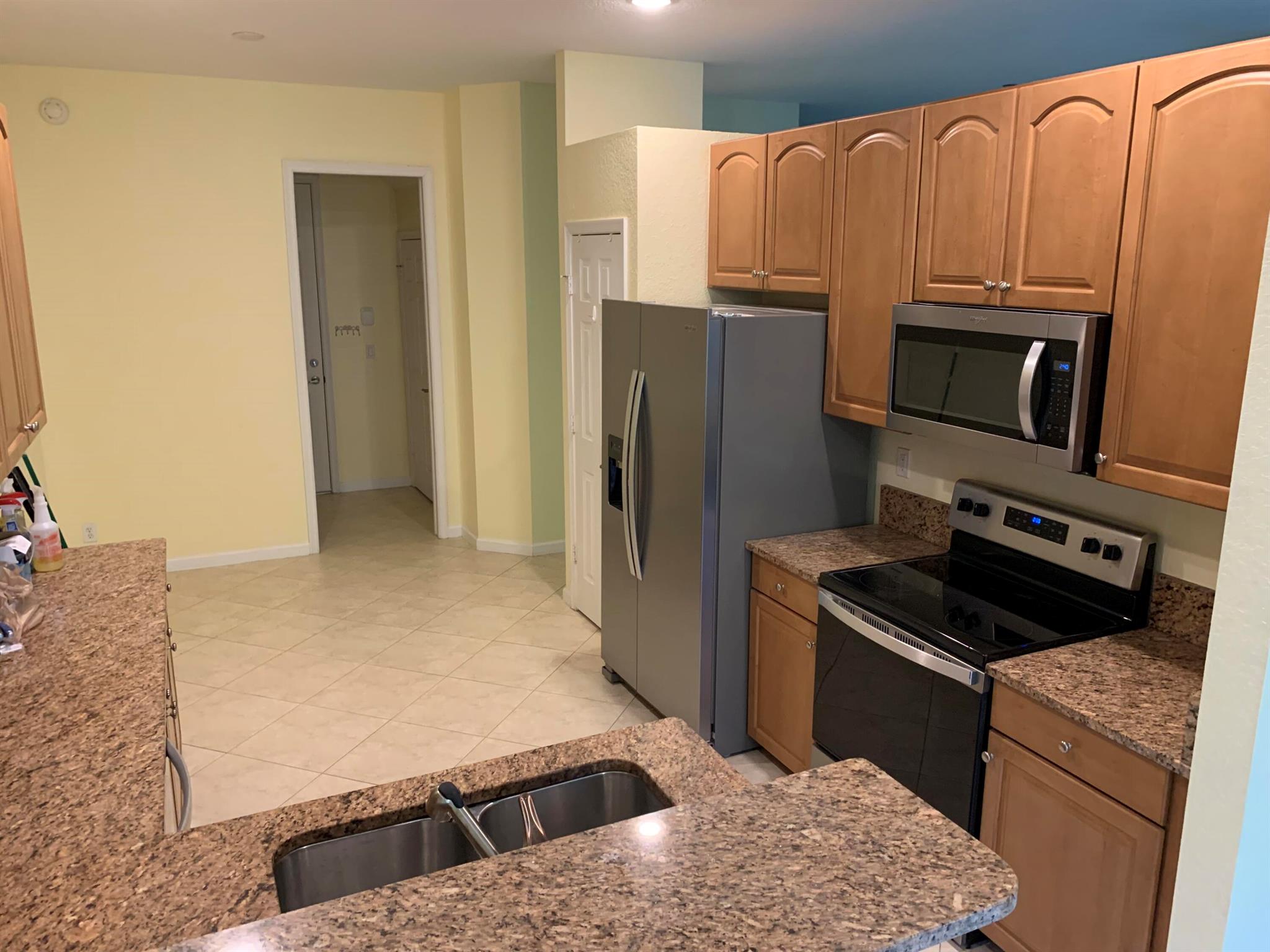 138 SW Walking Path