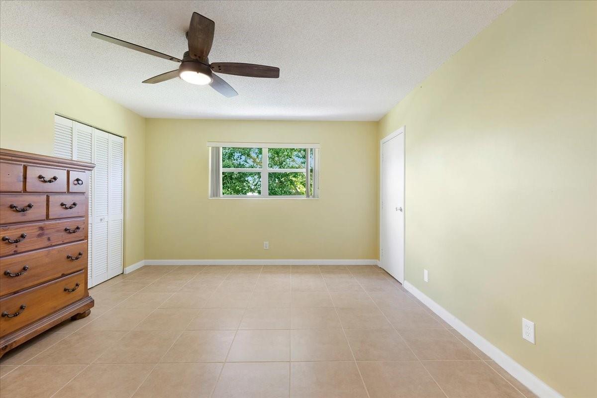 Kingswood Condo - Residential