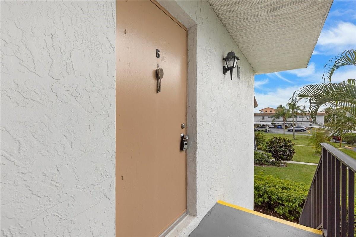 Kingswood Condo - Residential