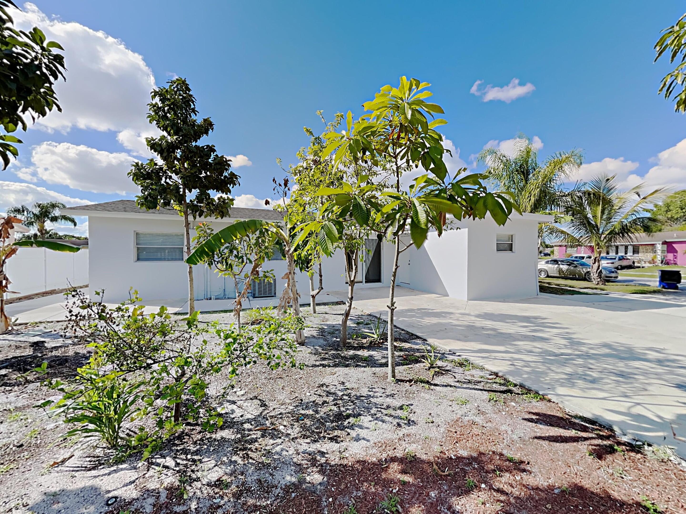 1230 SW 6th Way