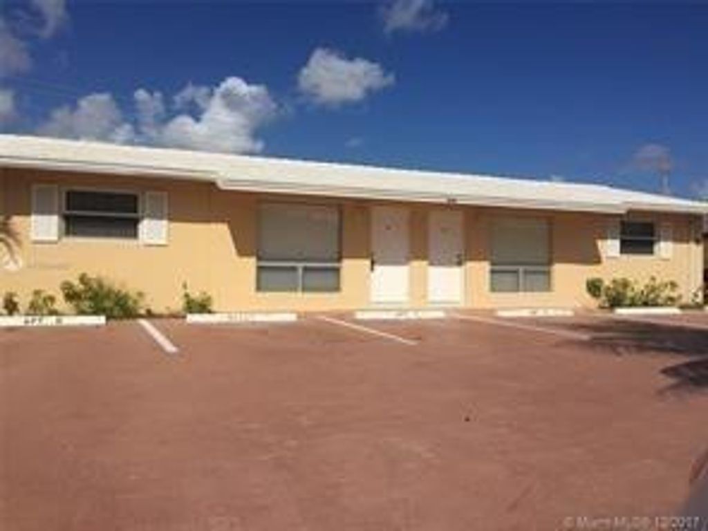 Photo of 1851 NE 56 Street #D, Fort Lauderdale, FL 33308 (MLS # B26026829)