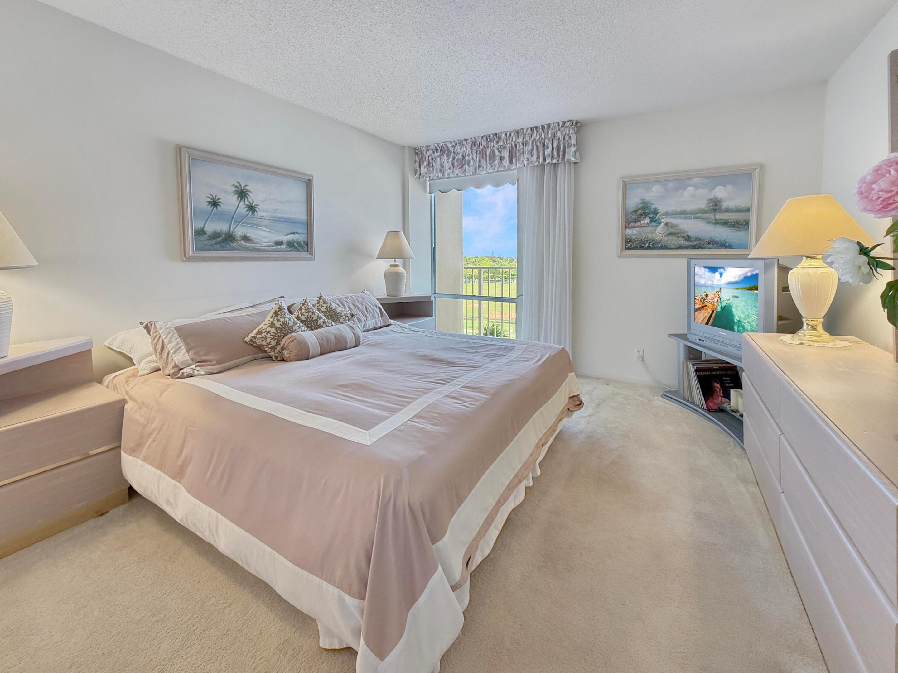 STARLITE CONDO - Residential