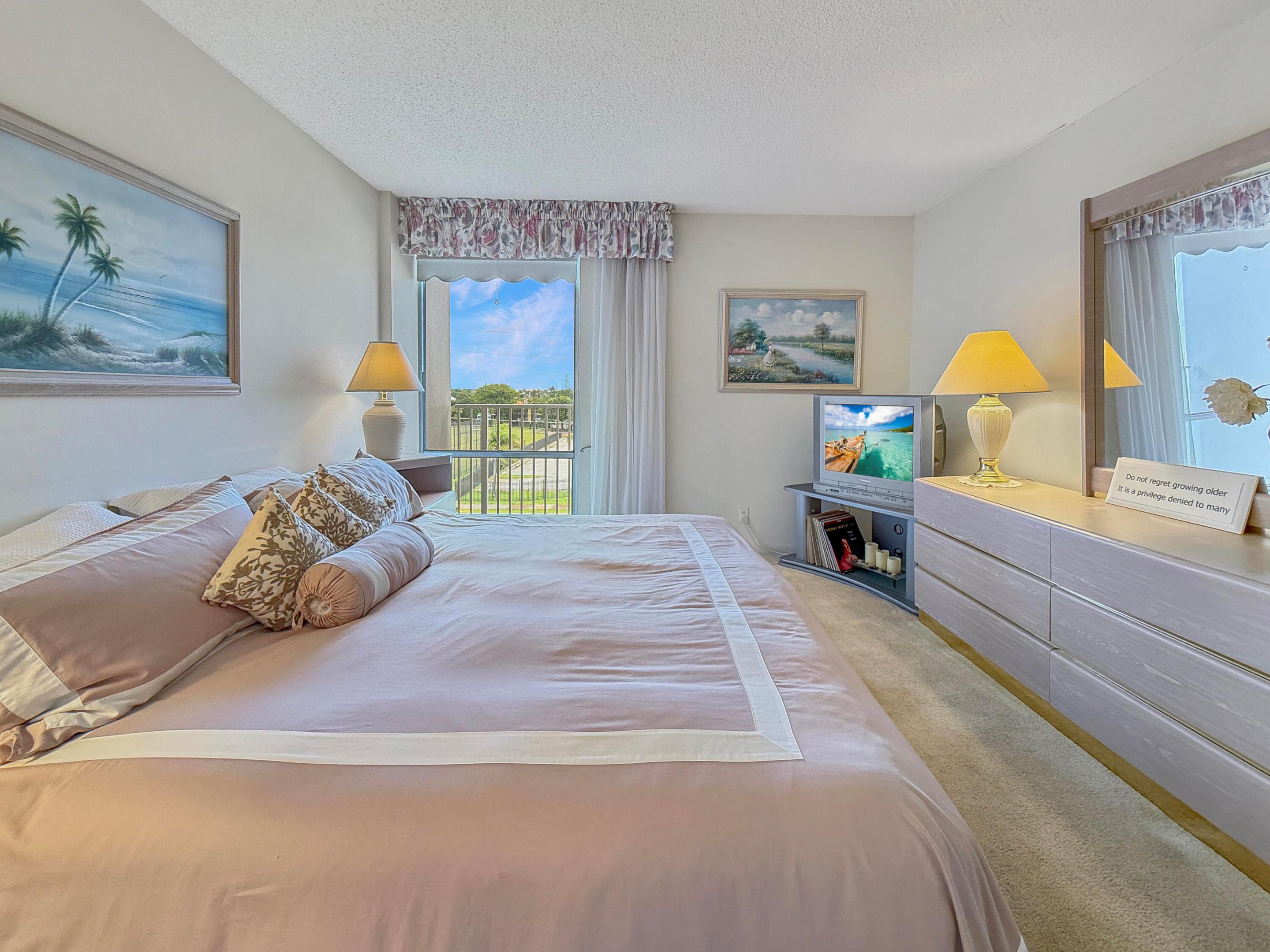 STARLITE CONDO - Residential