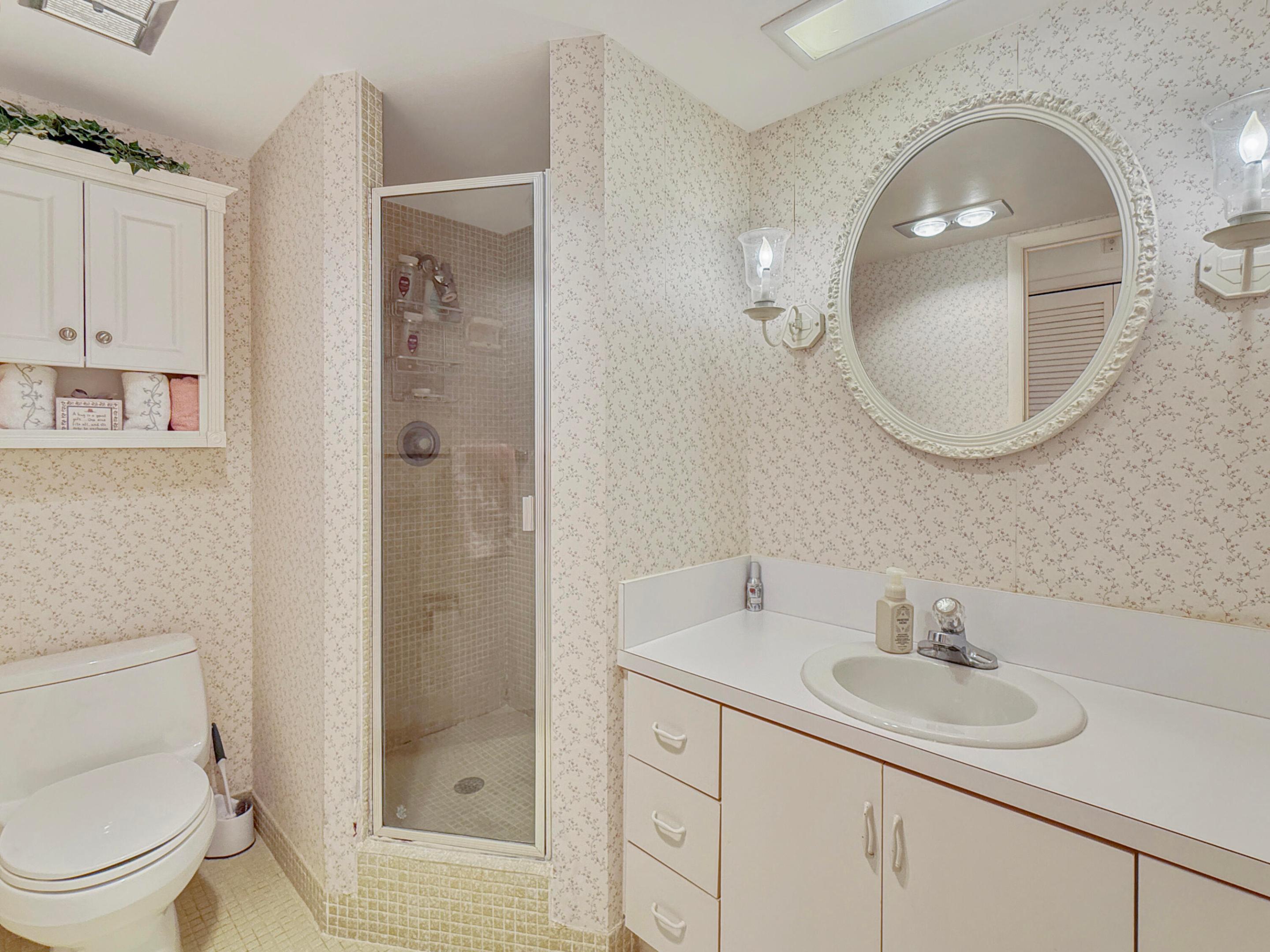 STARLITE CONDO - Residential