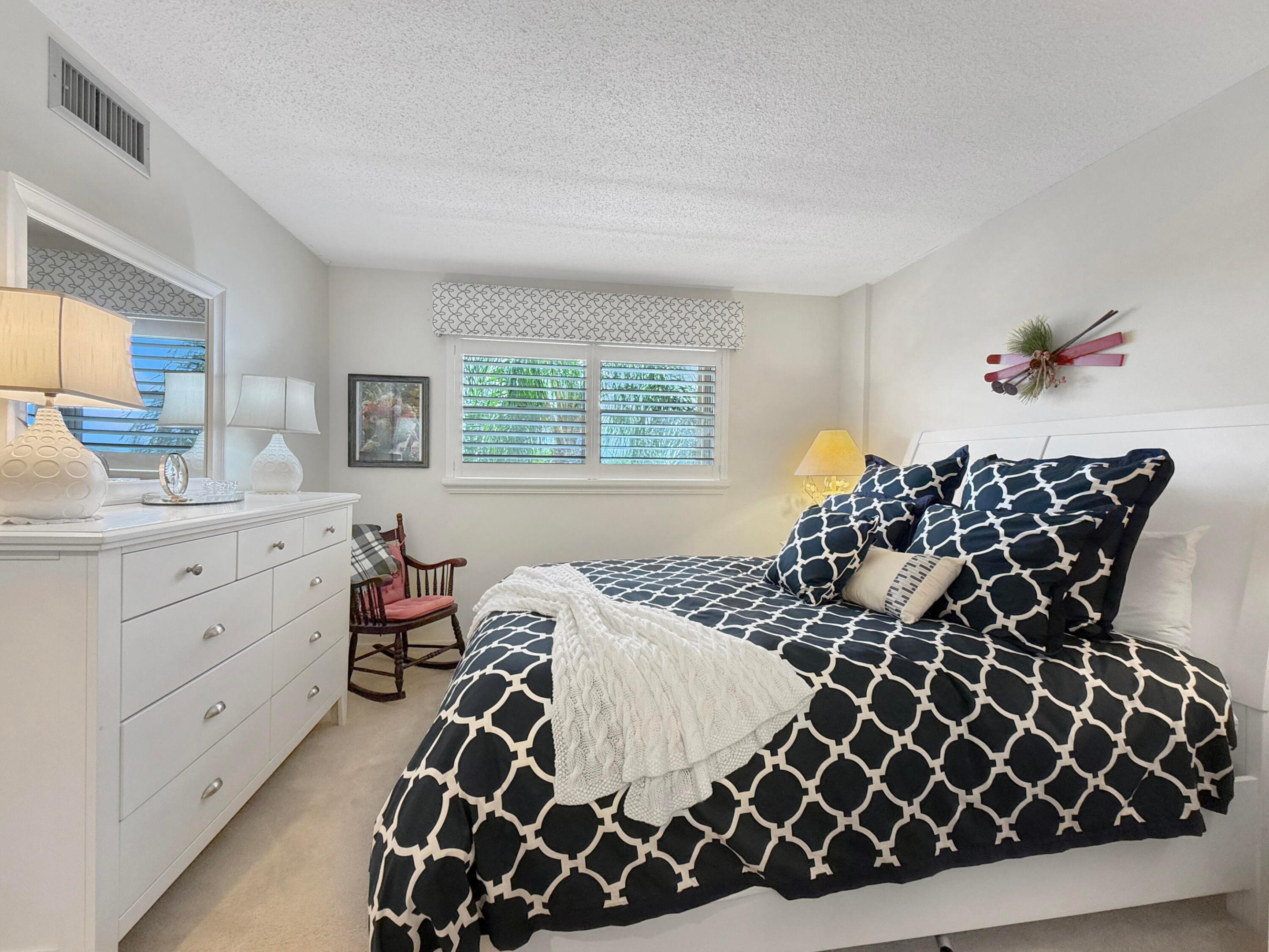 STARLITE CONDO - Residential