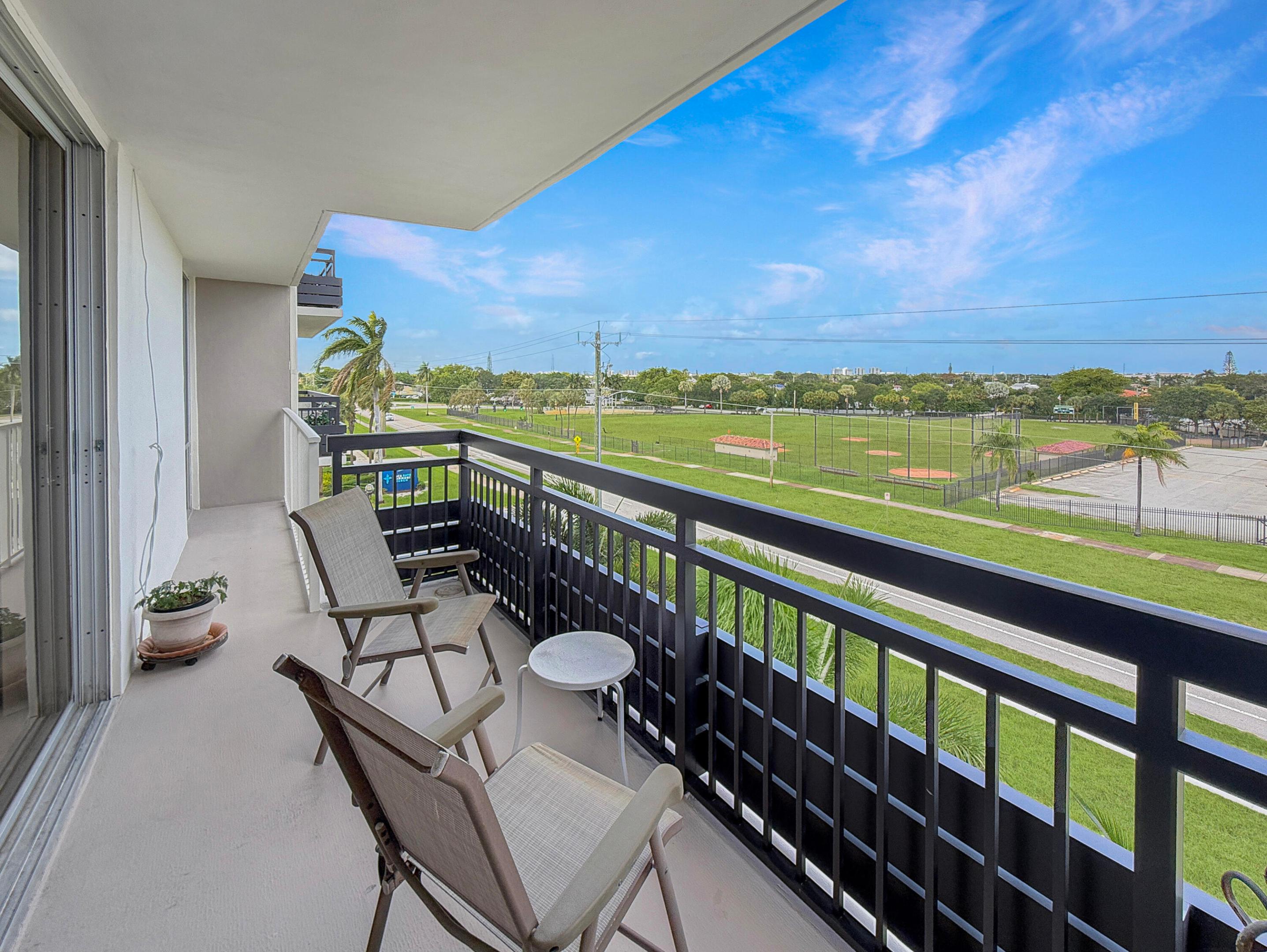 STARLITE CONDO - Residential