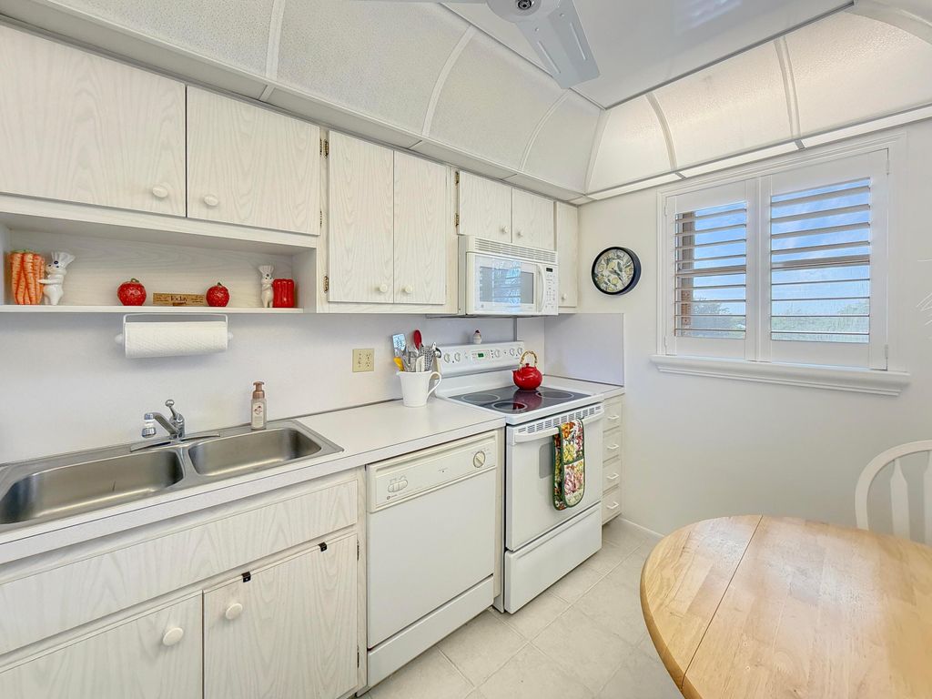 Photo of 555 NW 4th Avenue #401, Boca Raton, FL 33432 (MLS # B26024826)