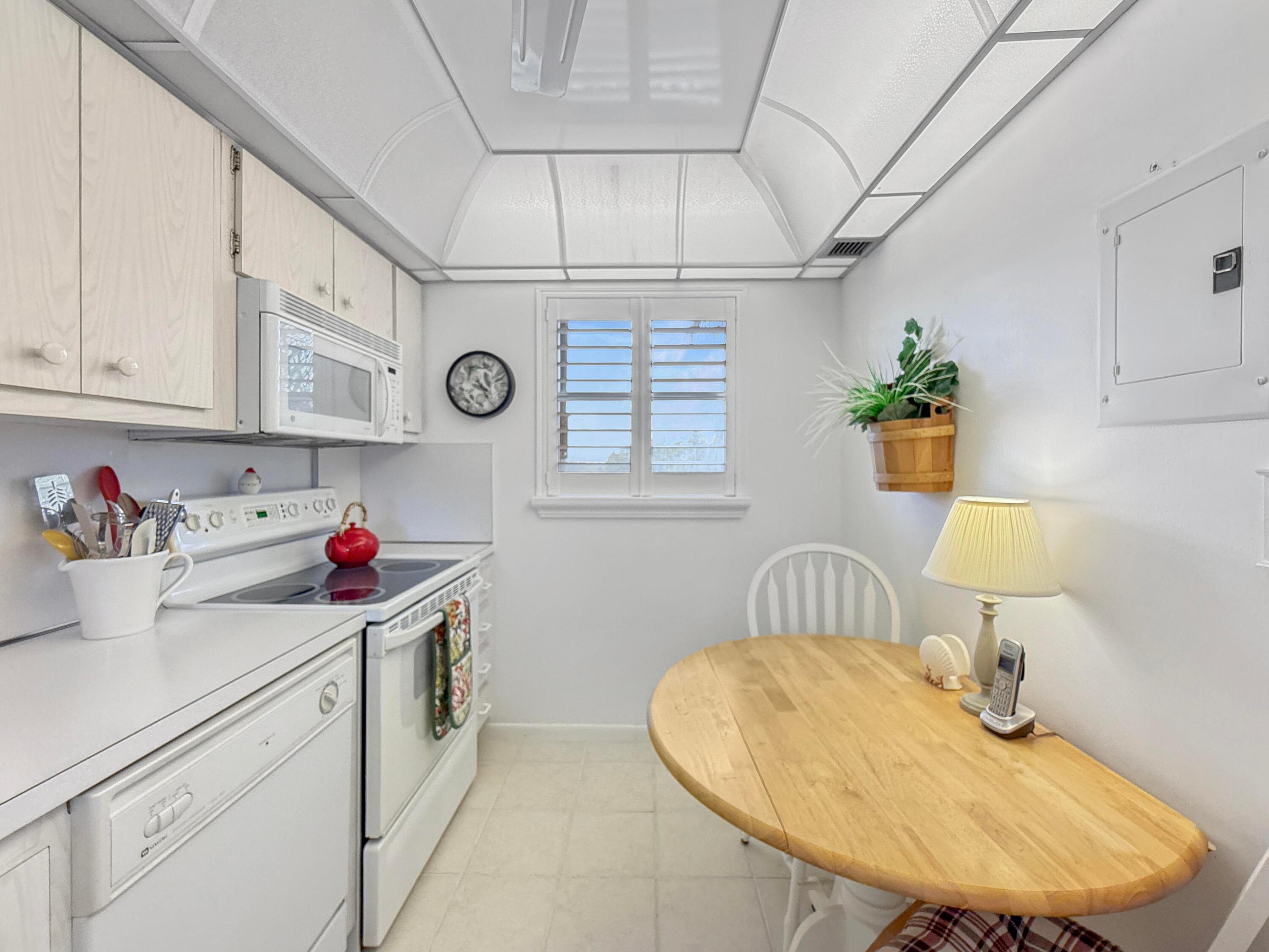 555 NW 4th Avenue 401