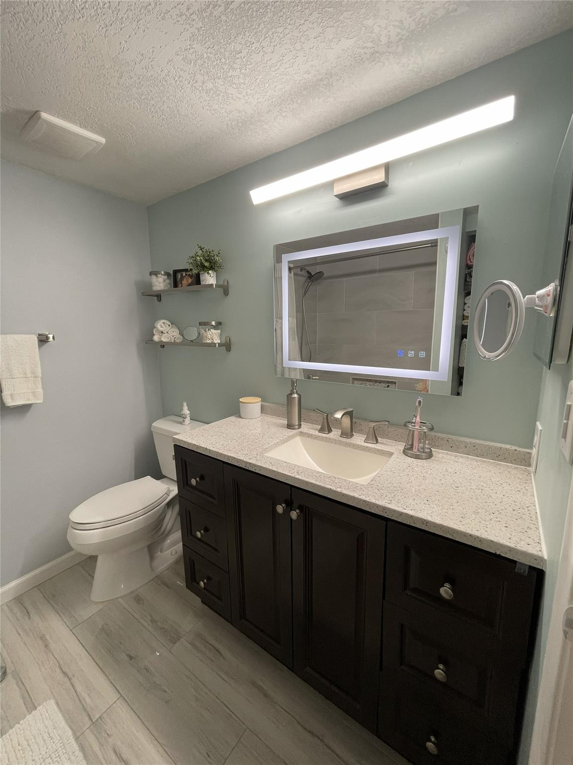 RIVERS EDGE AT OAKWOOD - Residential