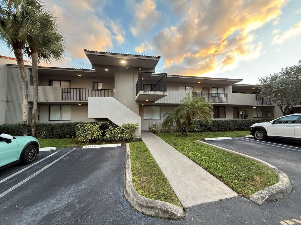 Photo of 9505 SW 1st Court #9505, Coral Springs, FL 33071 (MLS # B26031116)