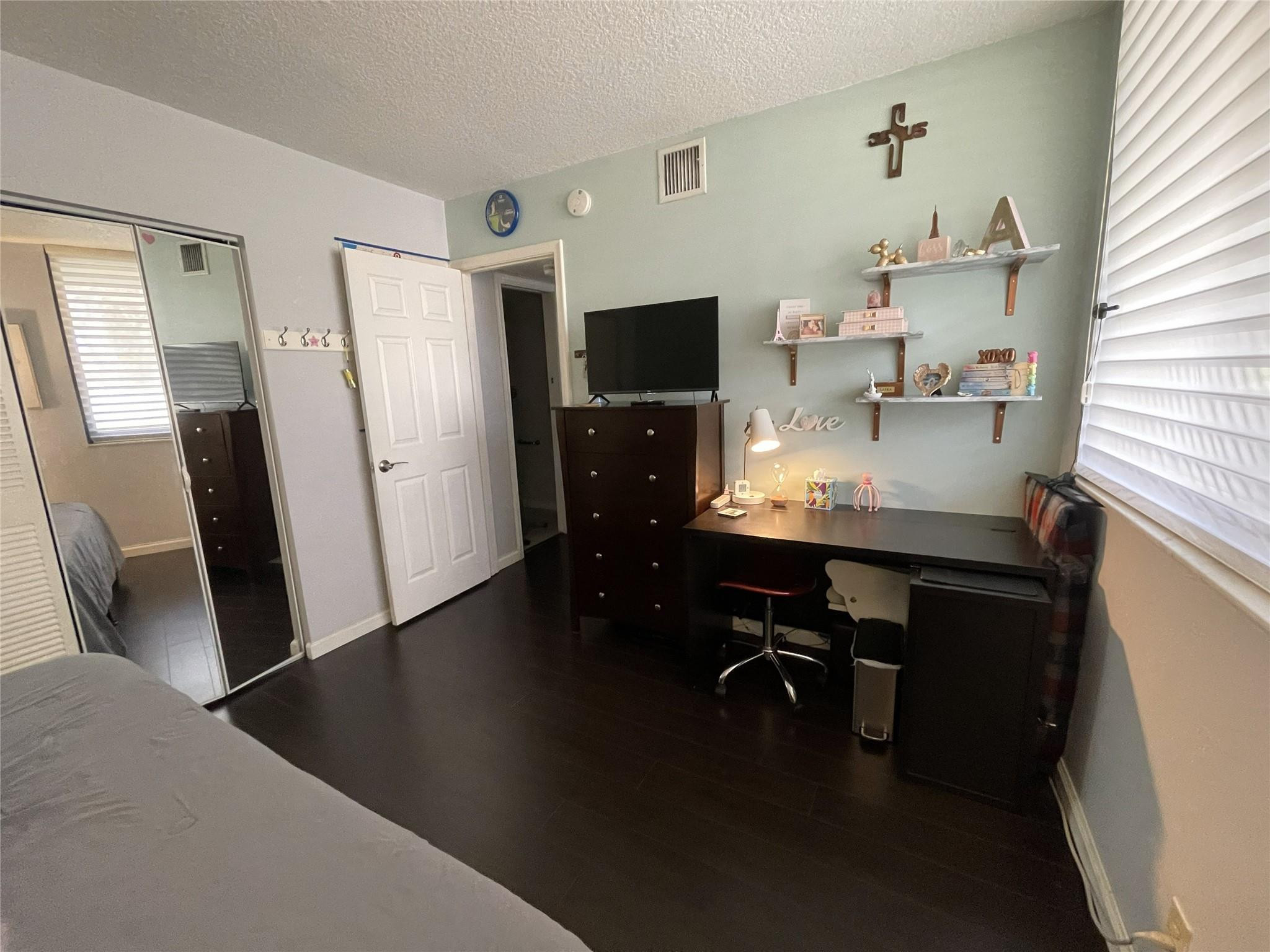 RIVERS EDGE AT OAKWOOD - Residential