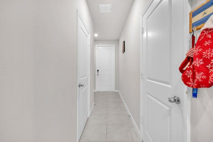 ENCLAVE AT MANGONIA PARK - Residential