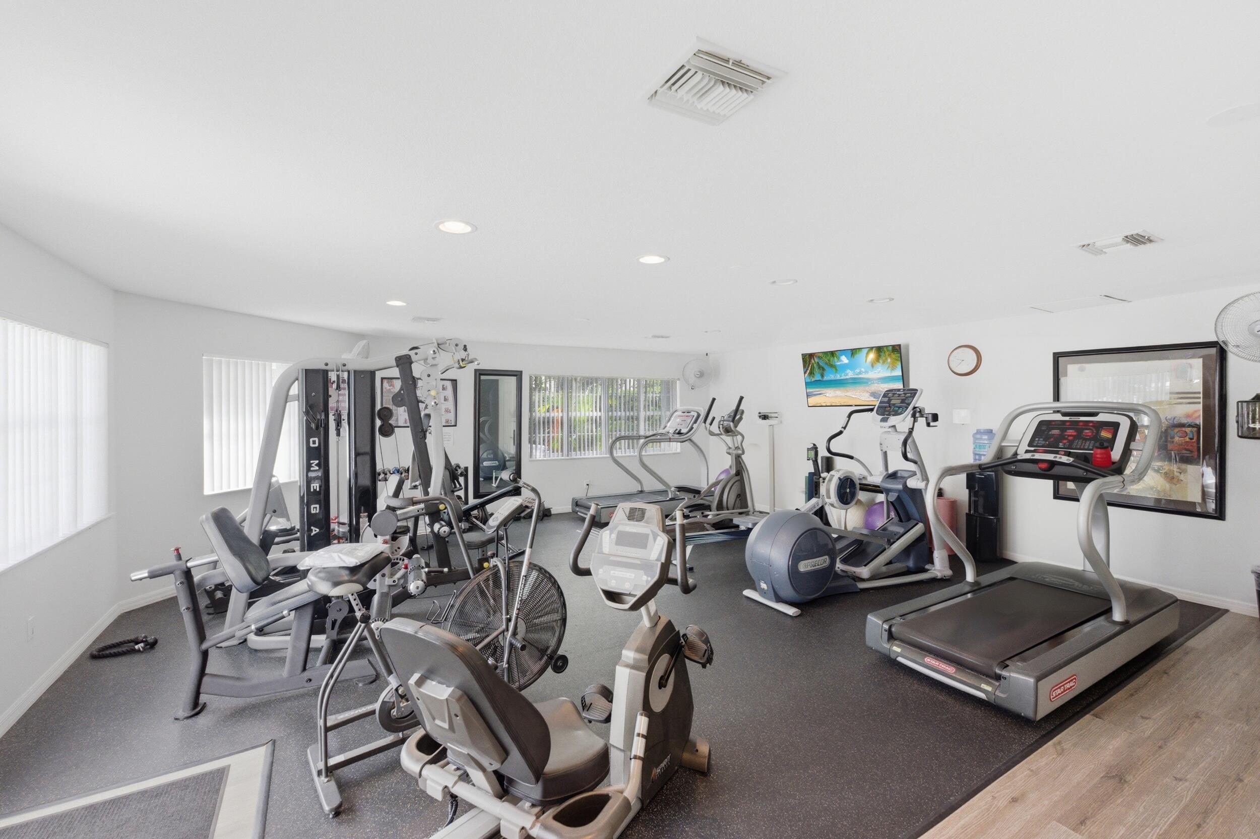 LAKESHORE - Residential