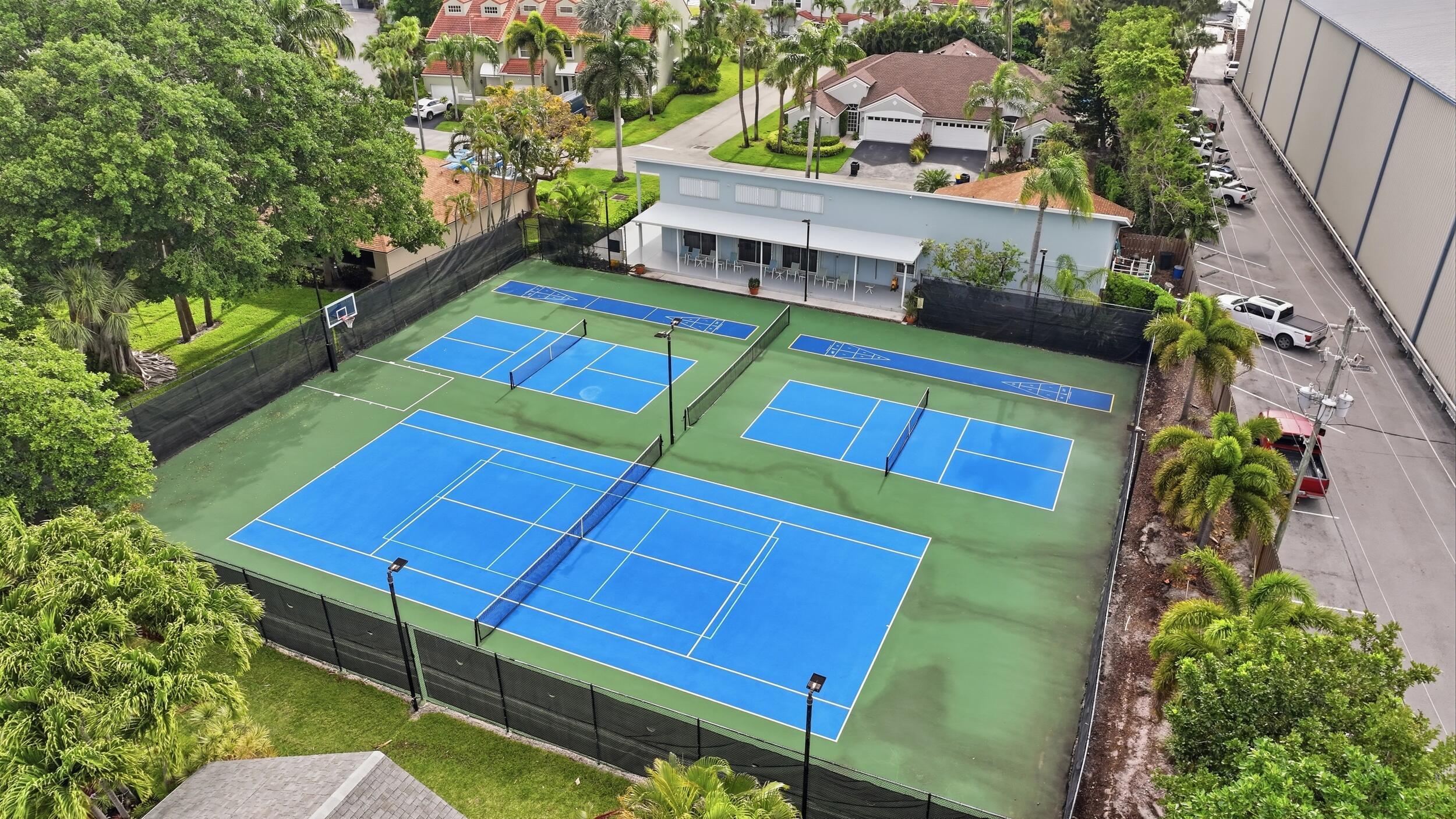 LAKESHORE - Residential