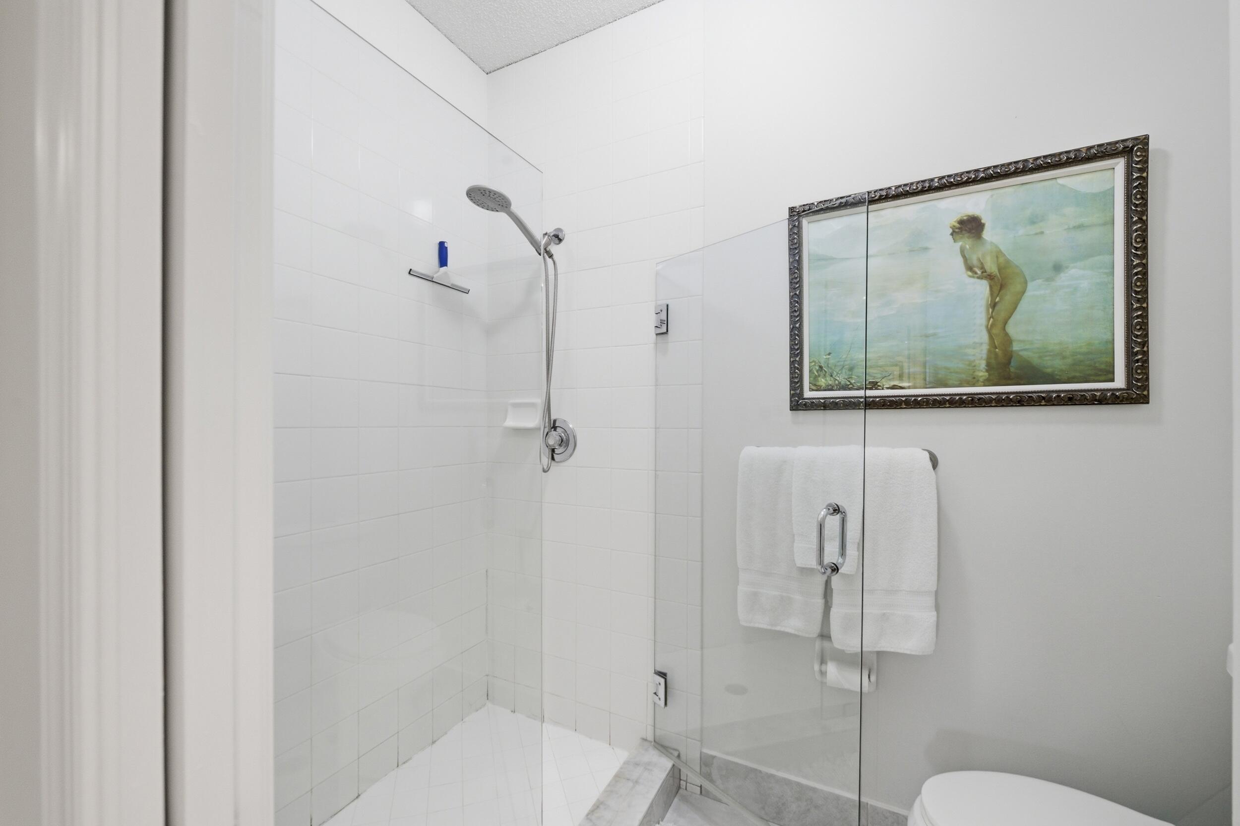 LAKESHORE - Residential